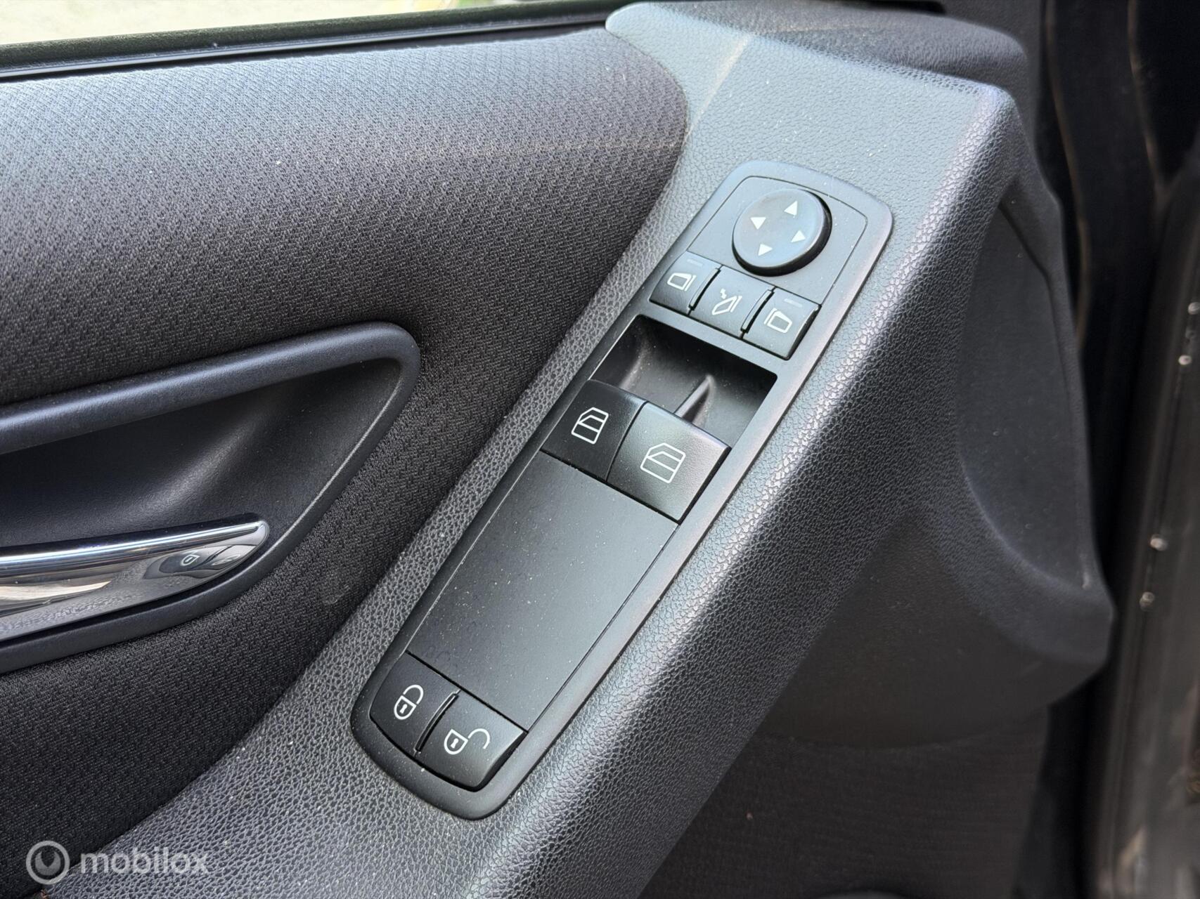 Foto van Mercedes-Benz A 170