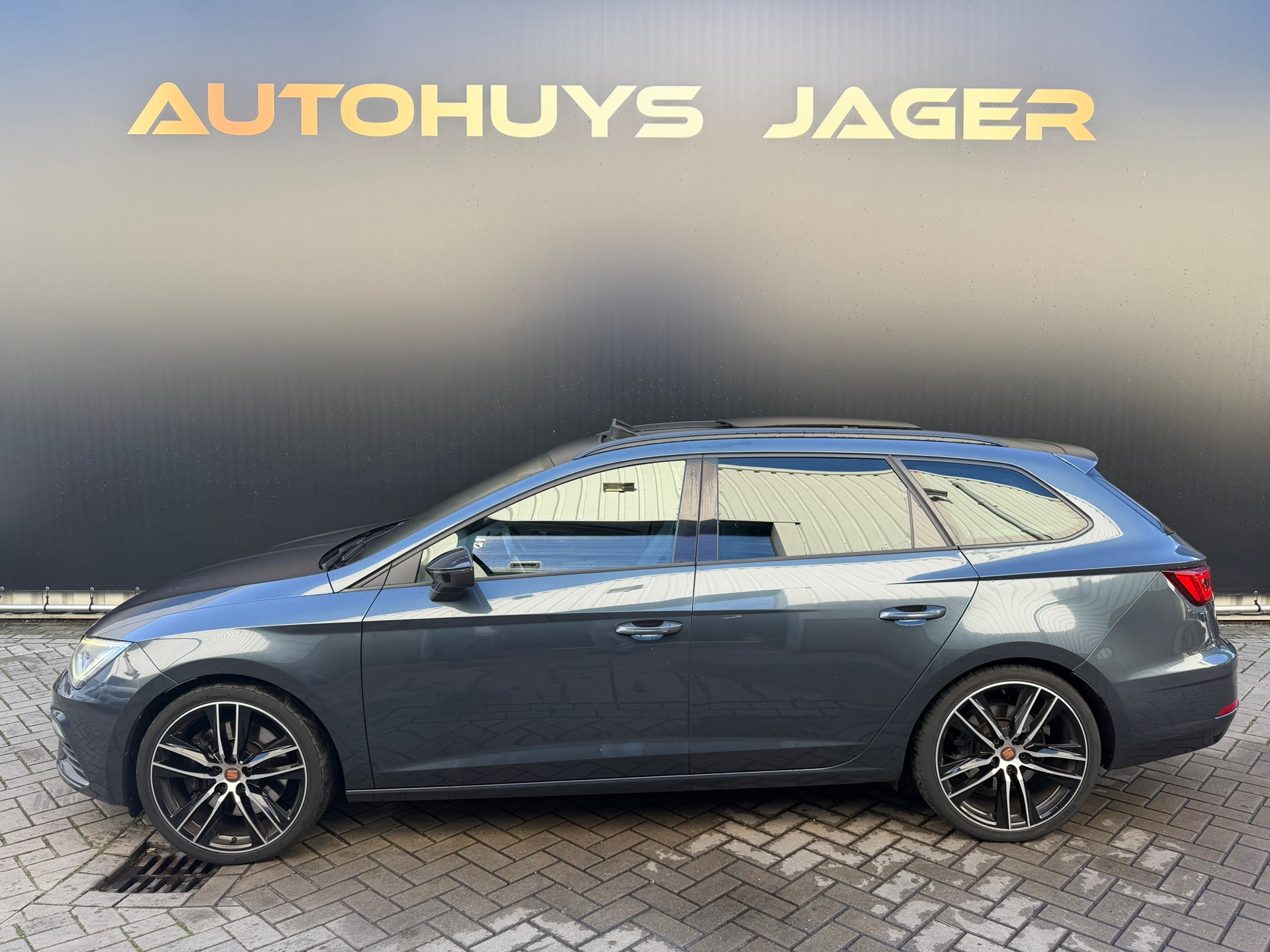 Foto van Seat Leon Sportourer ST