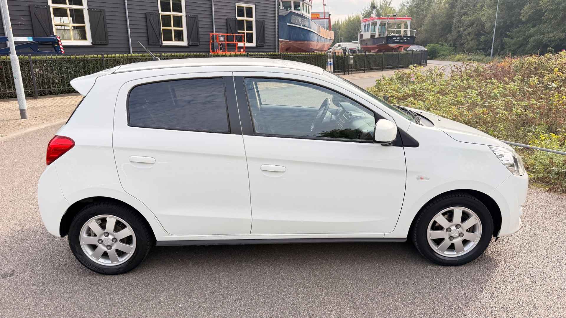 Foto van Mitsubishi Mitsubishi Space Star