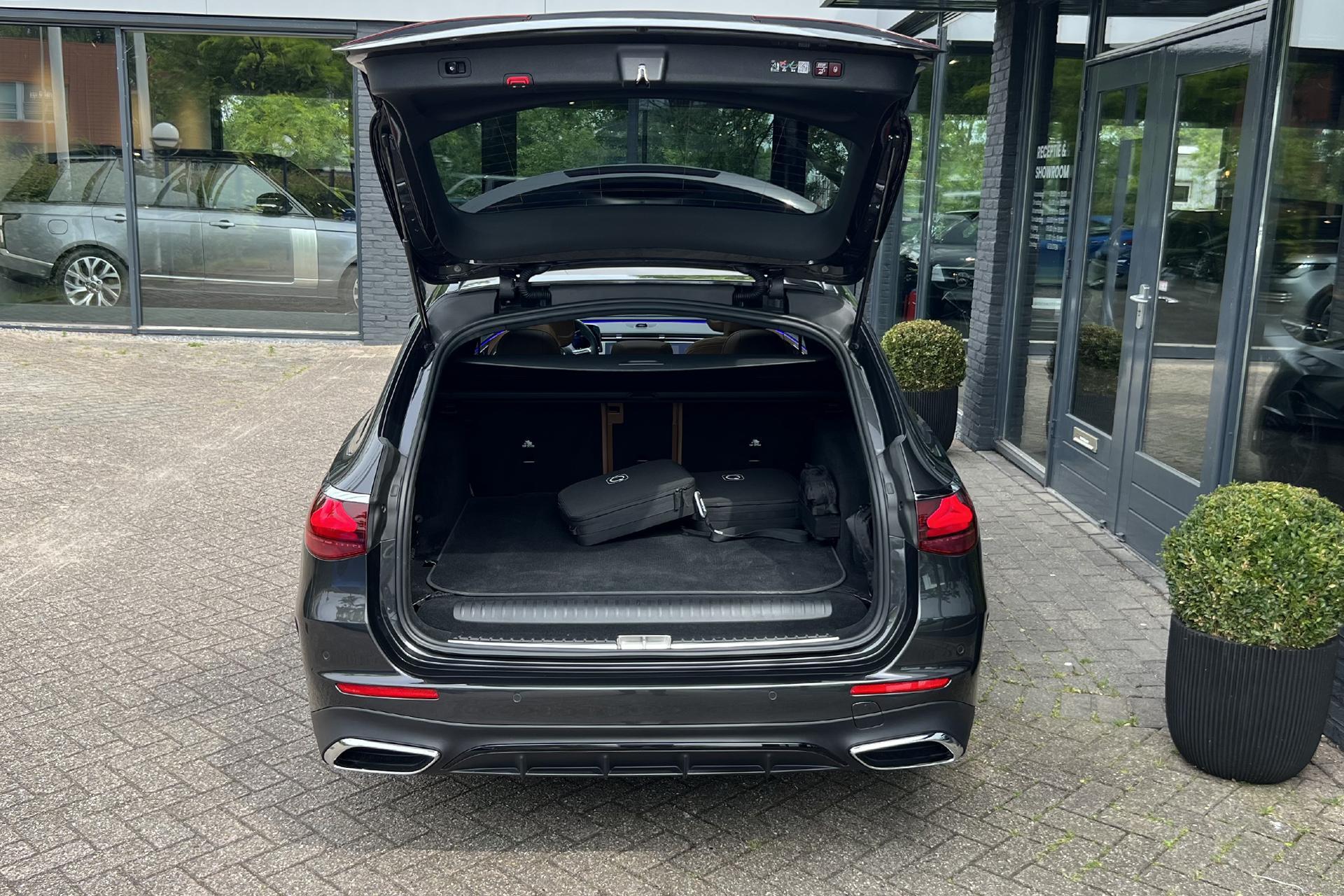 Foto van Mercedes-Benz E-klasse Estate