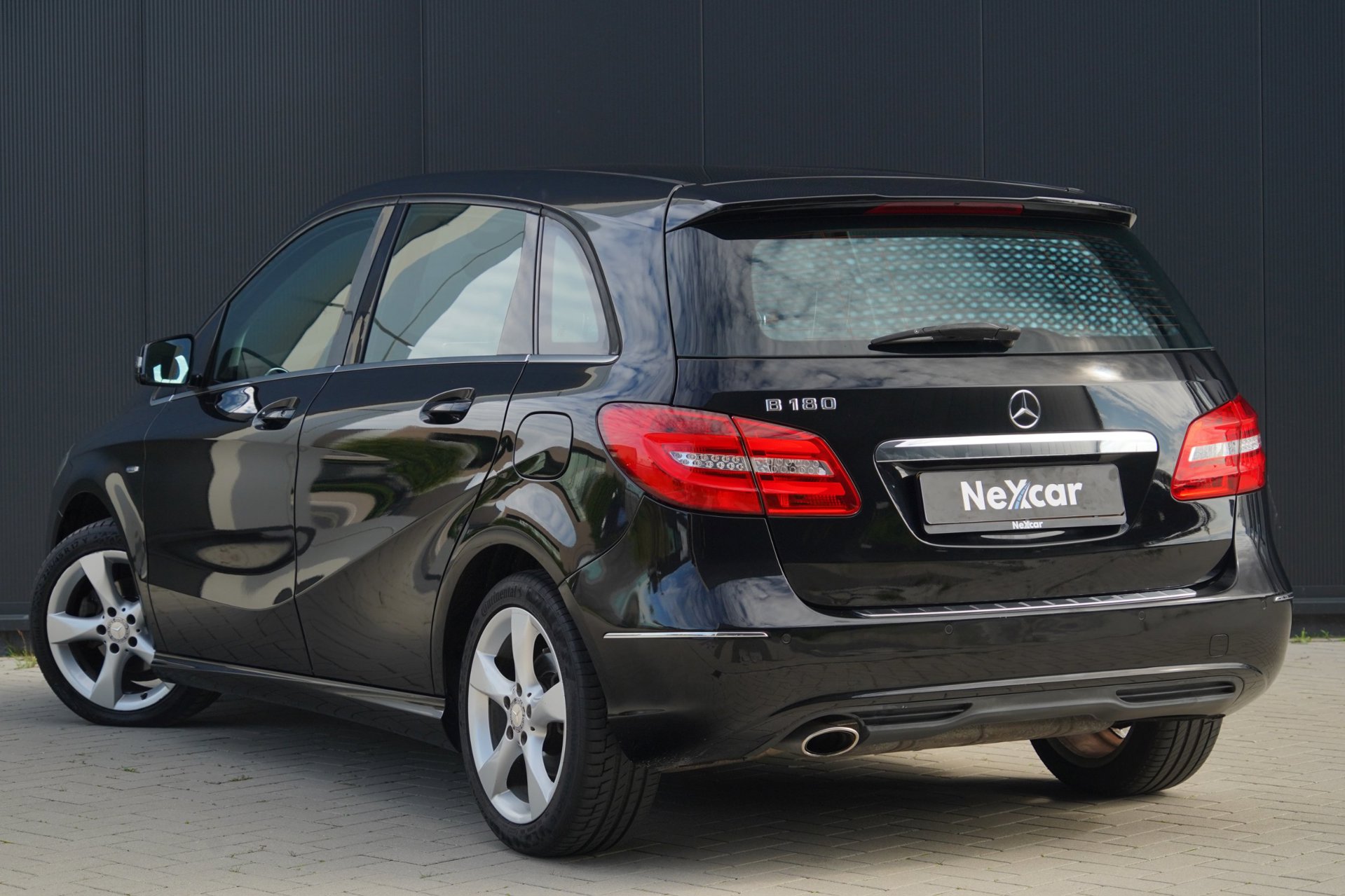 Foto van Mercedes-Benz B 180