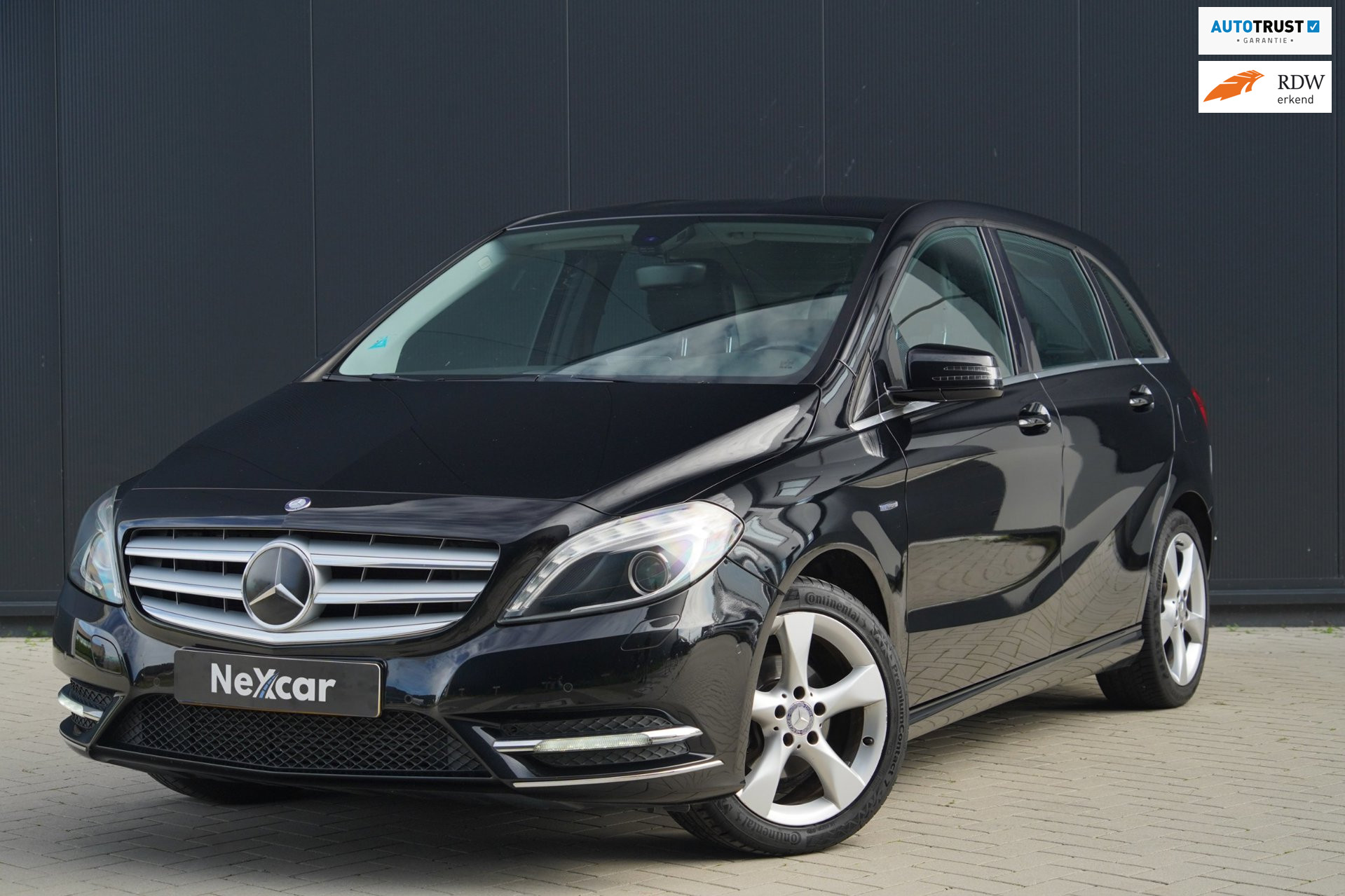 Mercedes-Benz B 180 180 Ambition Bi-xenon|Leder|Cruise|LM 2013 - voorkant