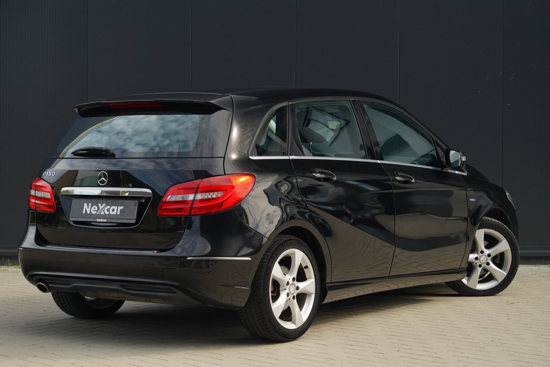 Foto van Mercedes-Benz B 180