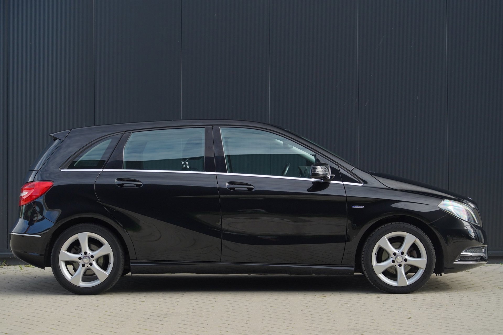 Foto van Mercedes-Benz B 180