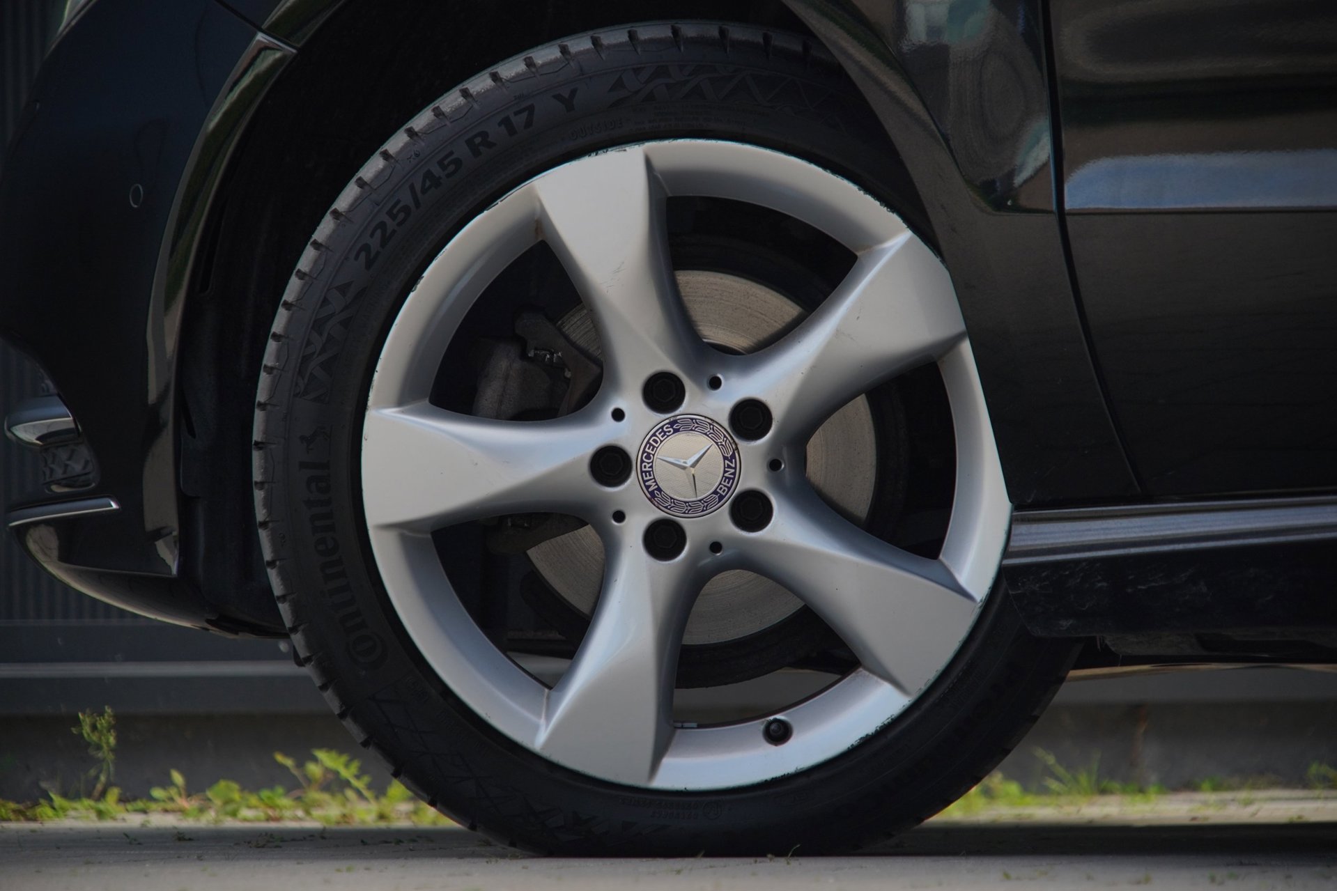 Foto van Mercedes-Benz B 180