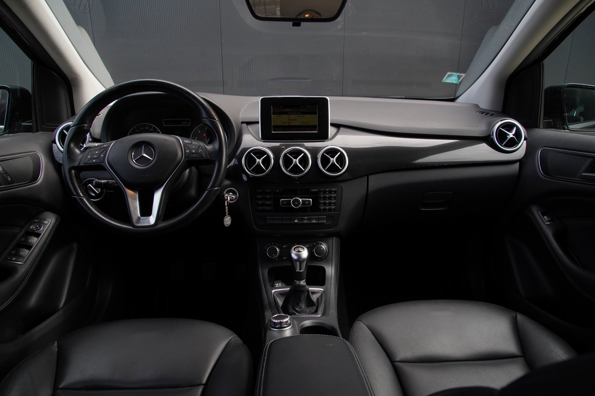 Foto van Mercedes-Benz B 180