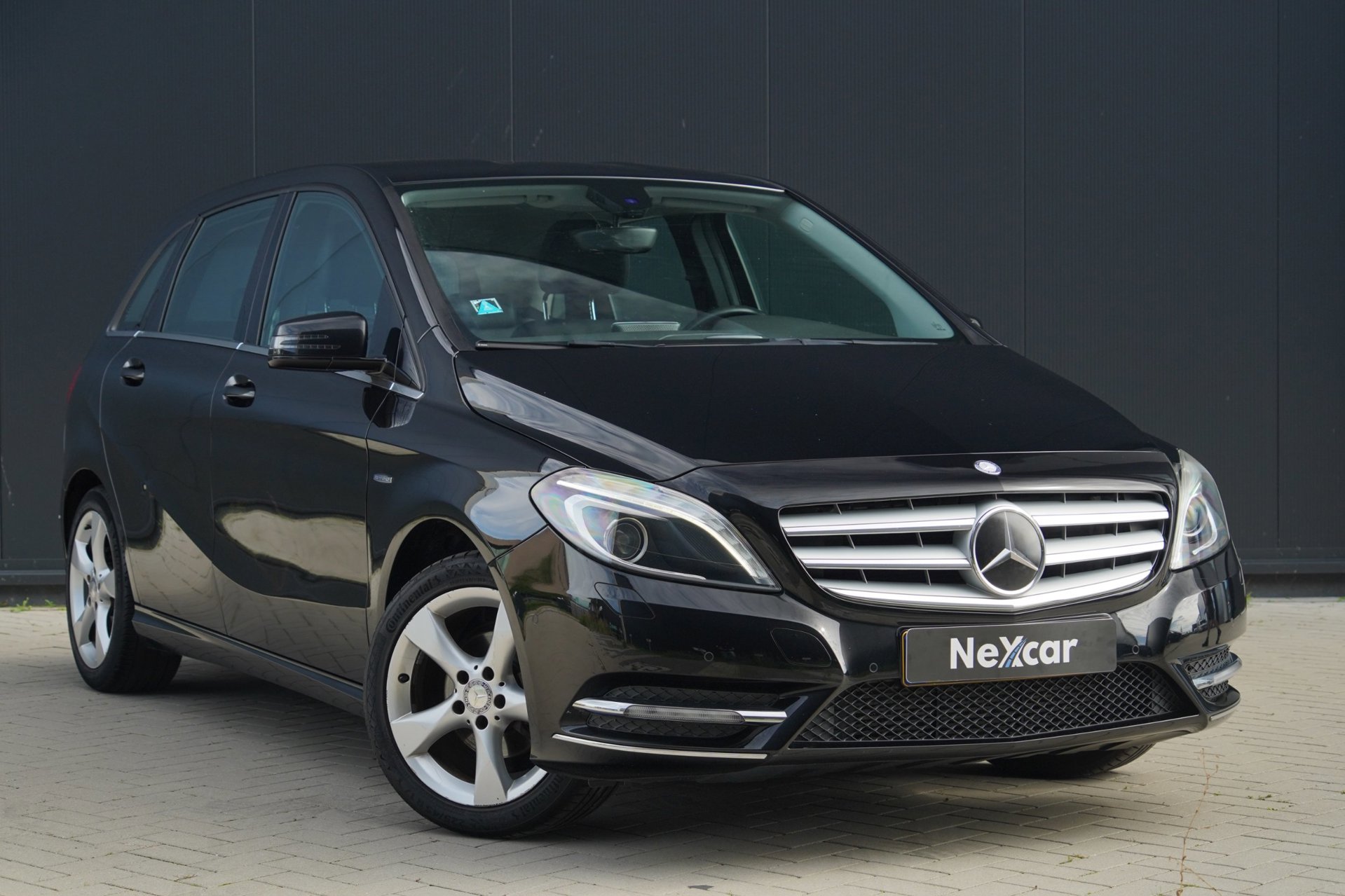 Foto van Mercedes-Benz B 180