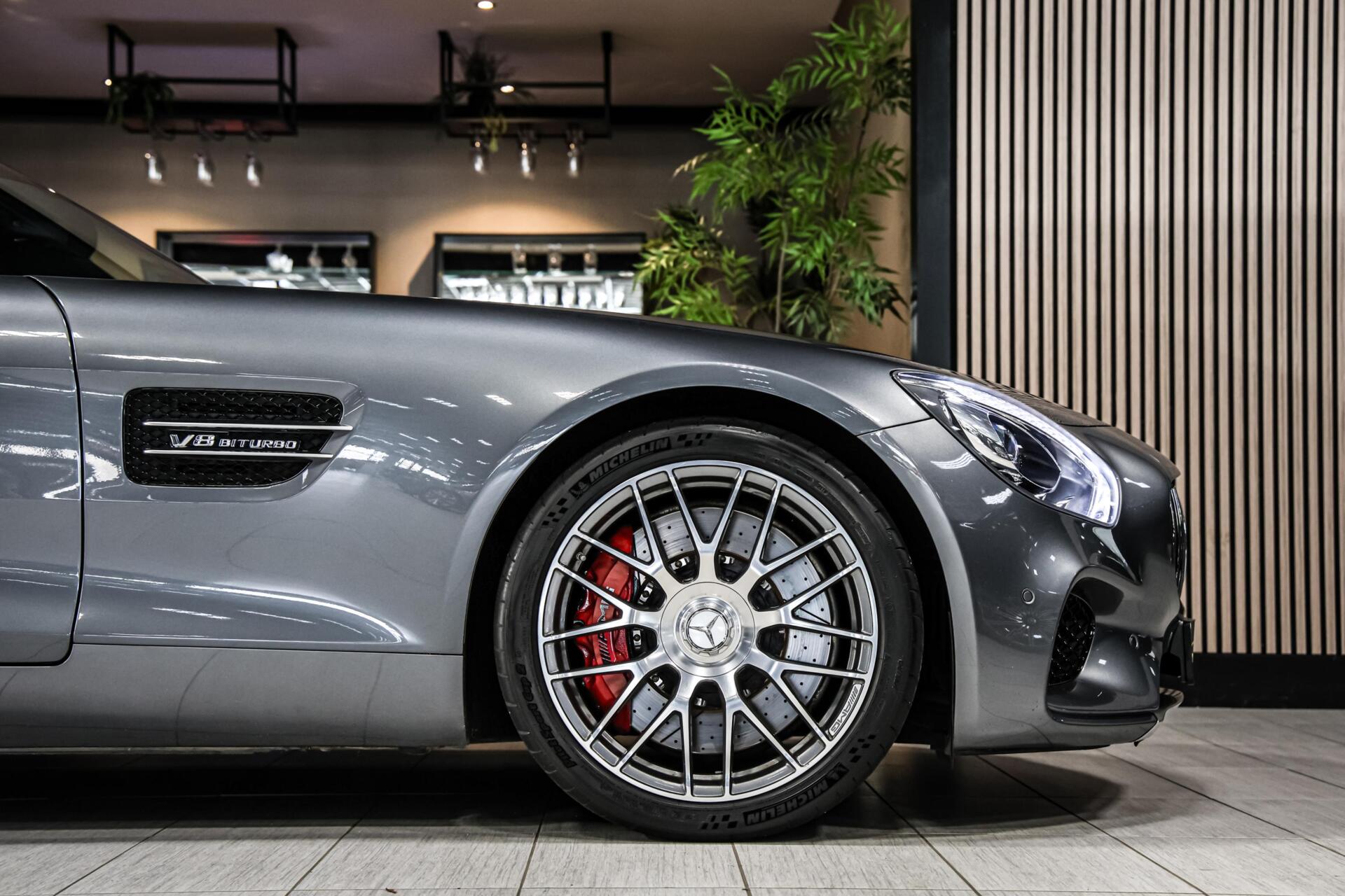 Foto van Mercedes-Benz AMG GT