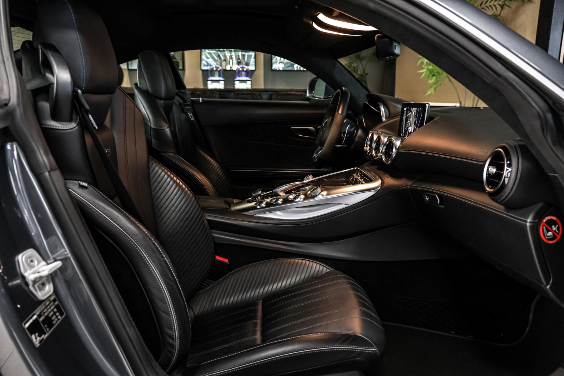 Foto van Mercedes-Benz AMG GT