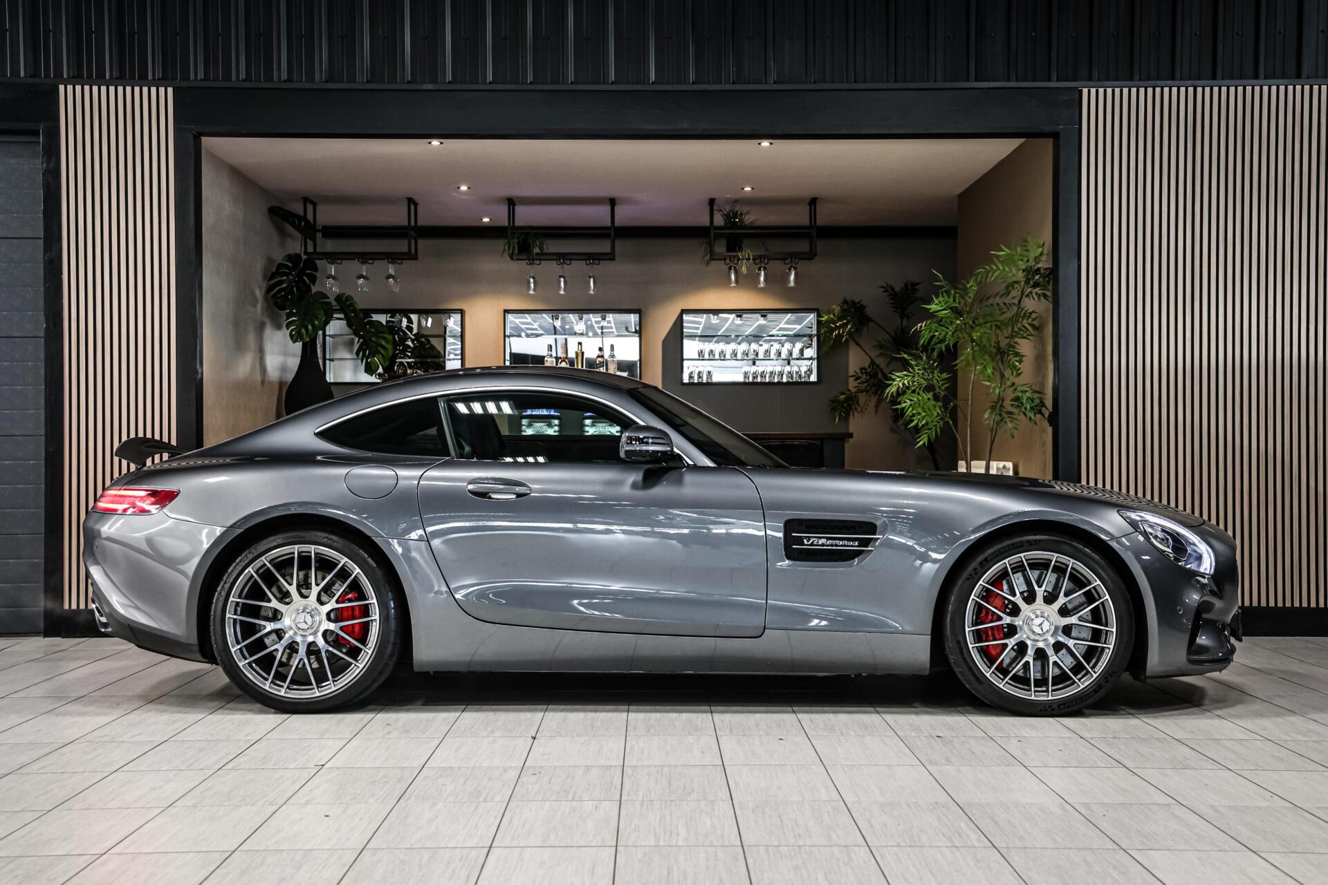 Foto van Mercedes-Benz AMG GT