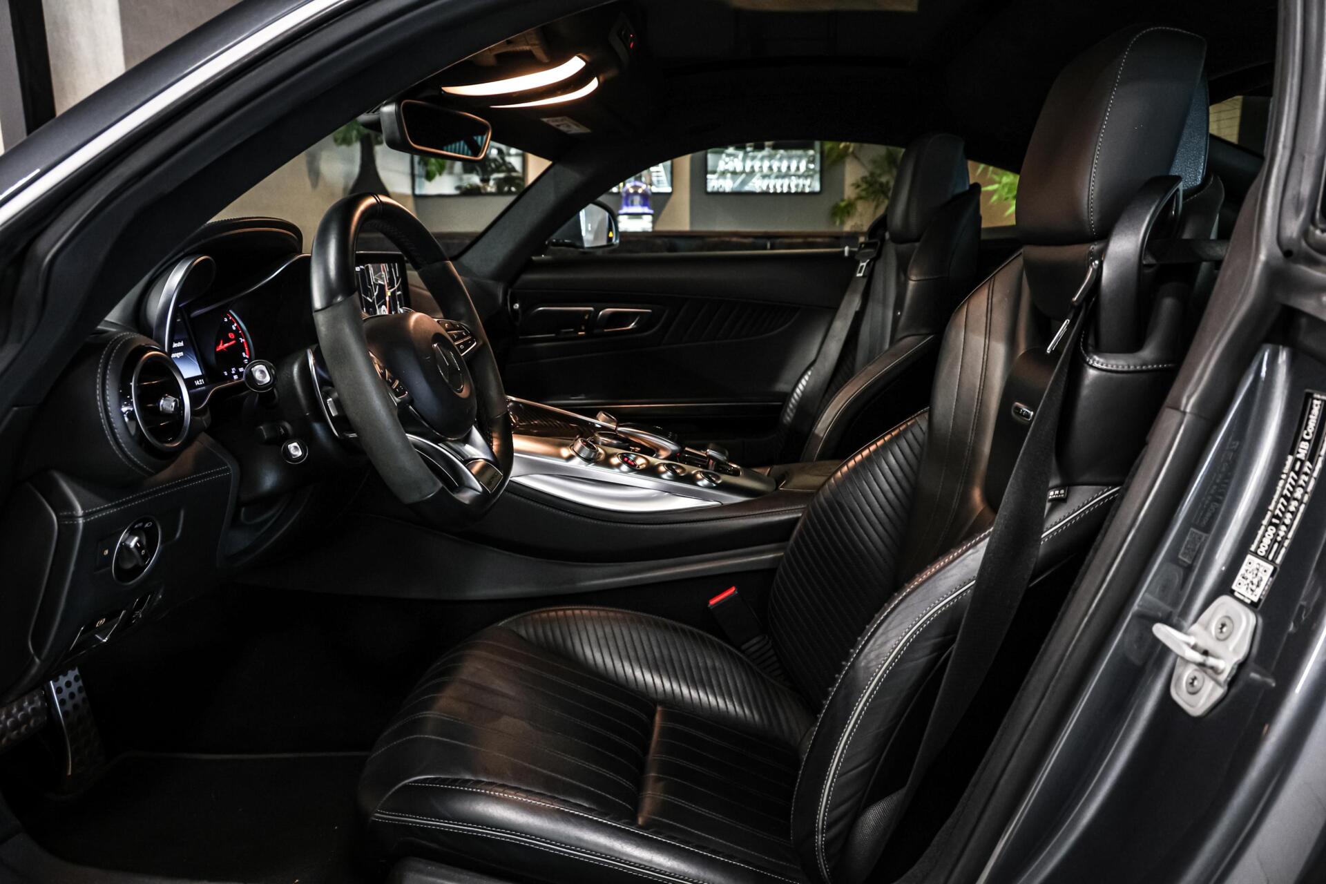 Foto van Mercedes-Benz AMG GT