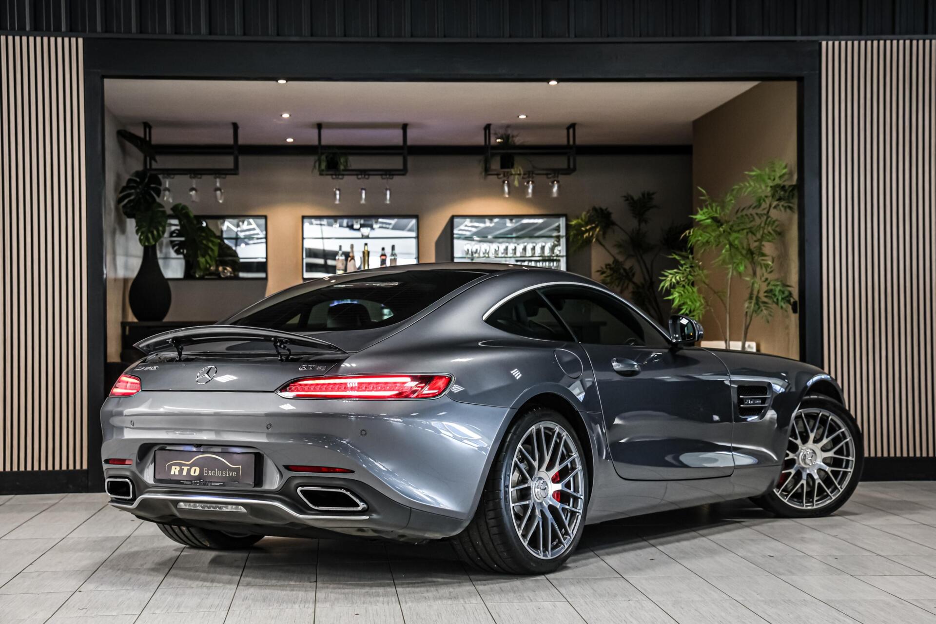 Foto van Mercedes-Benz AMG GT