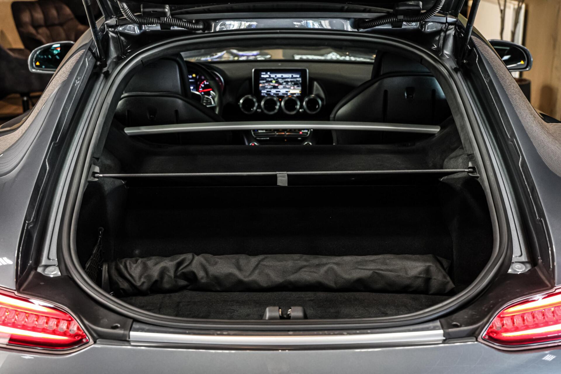 Foto van Mercedes-Benz AMG GT