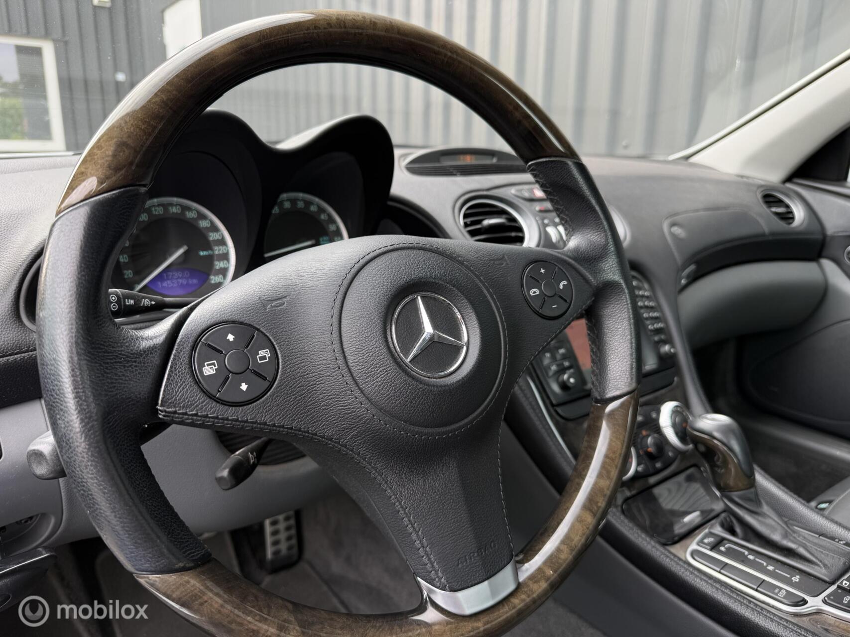 Foto van Mercedes-Benz SL 500