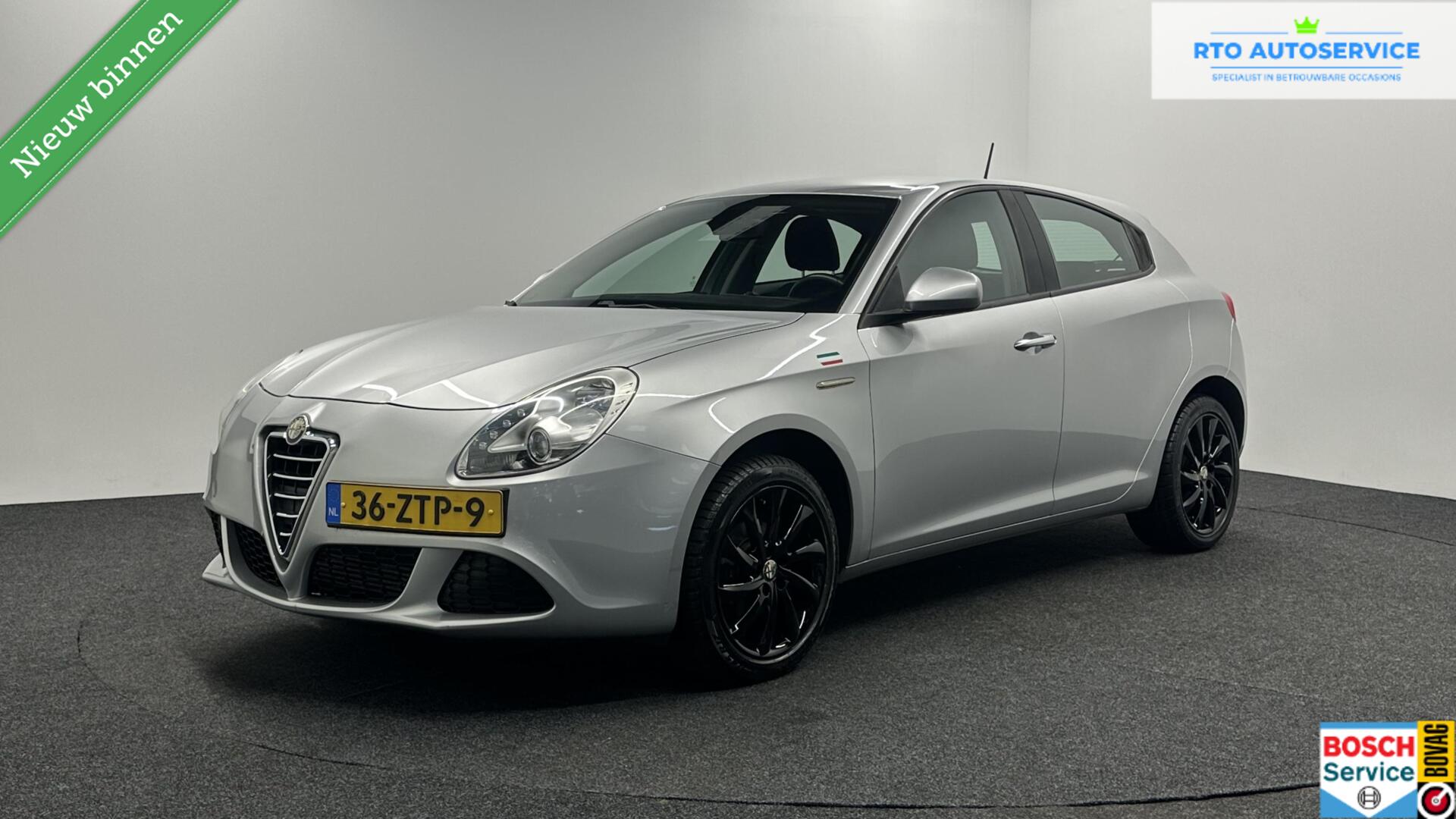 Alfa Romeo Giulietta 1.4 T Progression AIRCO CRUISE 2013 - voorkant