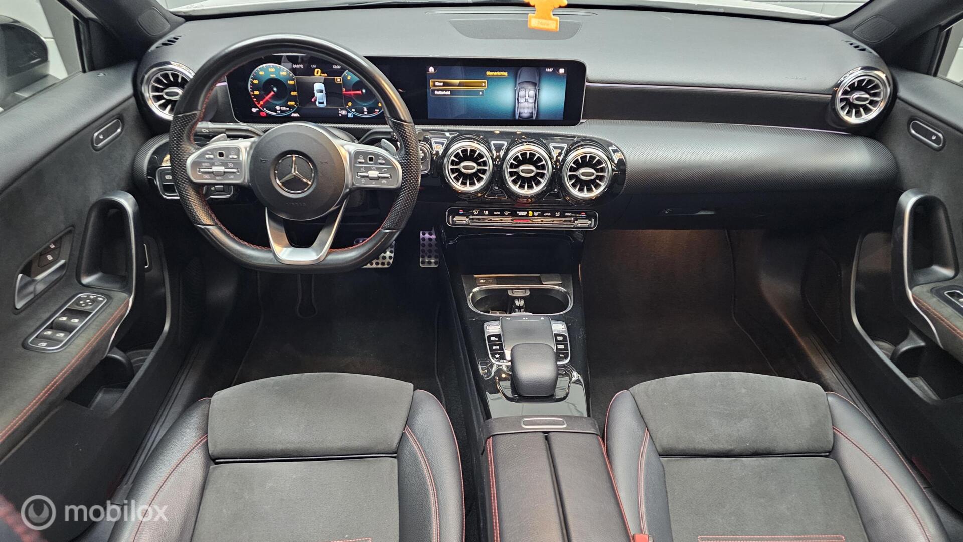 Foto van Mercedes-Benz A 180 D