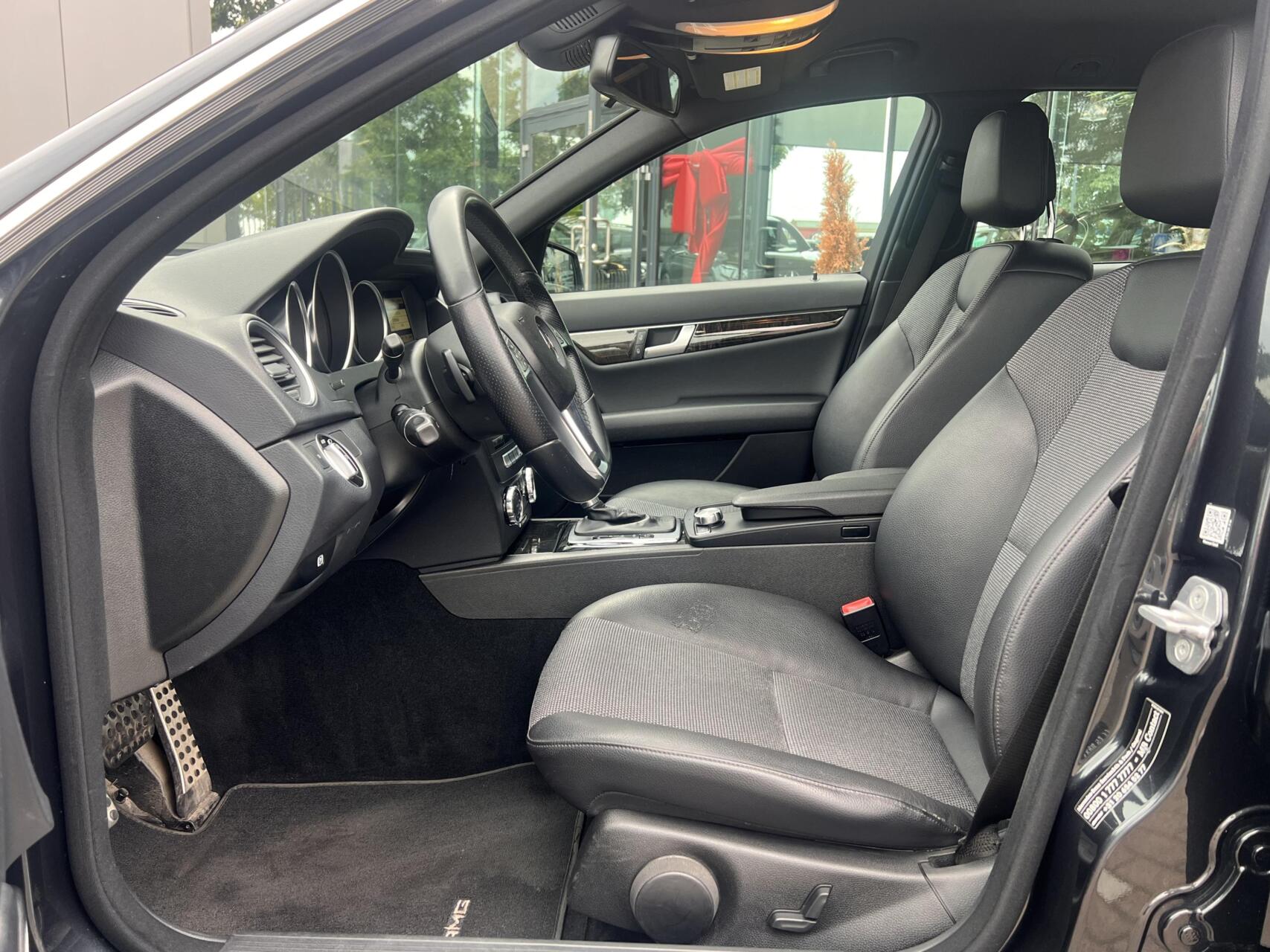 Foto van Mercedes-Benz C 180