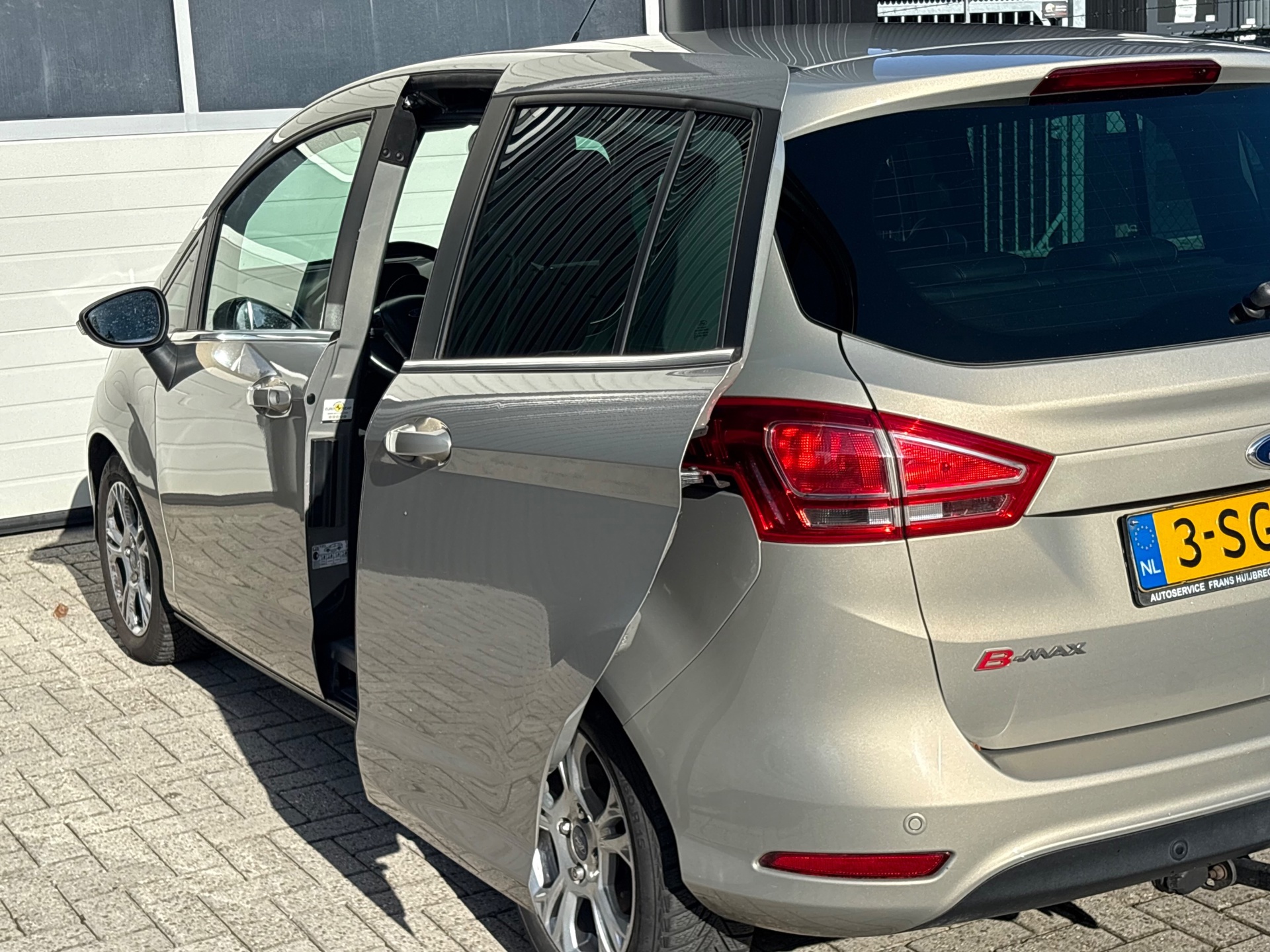 Foto van Ford B-max