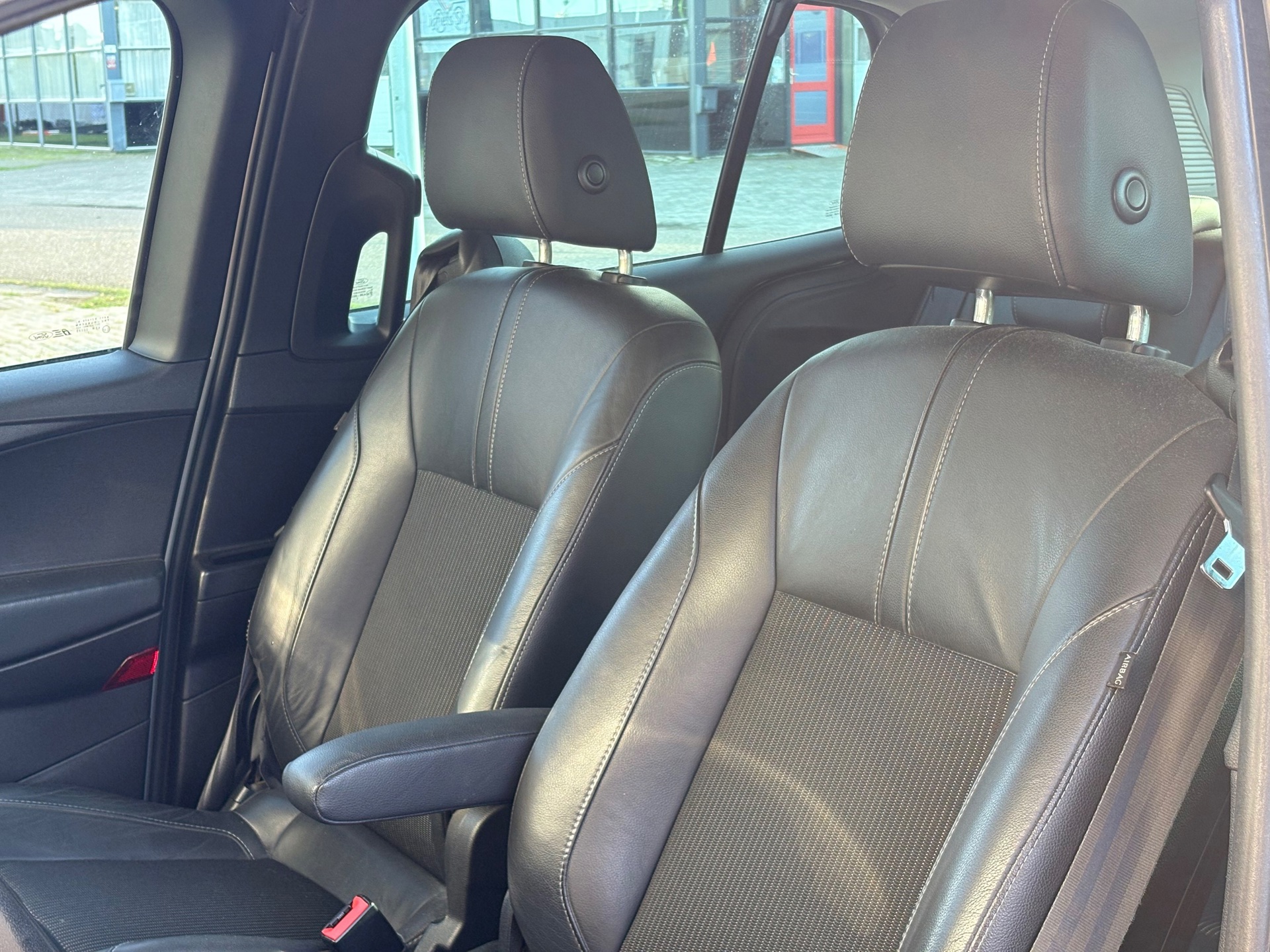 Foto van Ford B-max