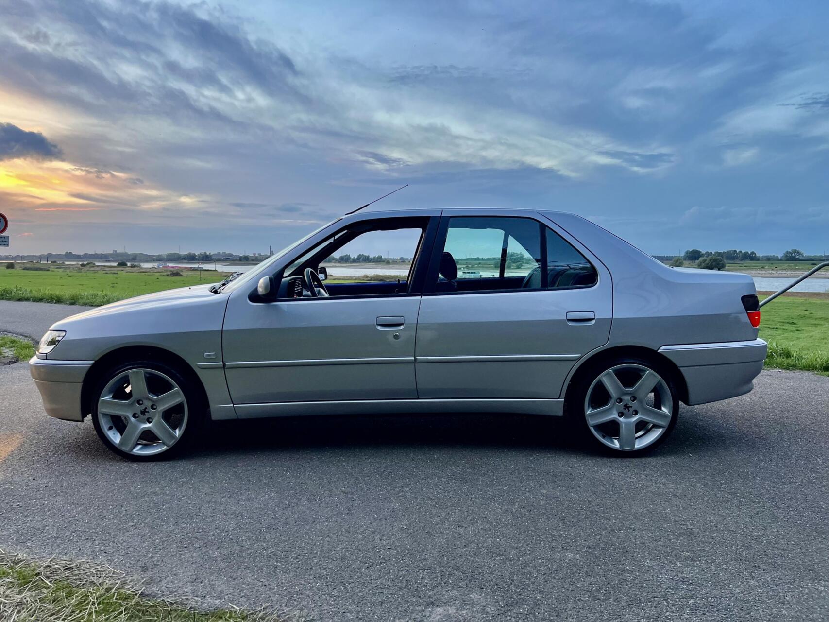 Foto van Peugeot 306