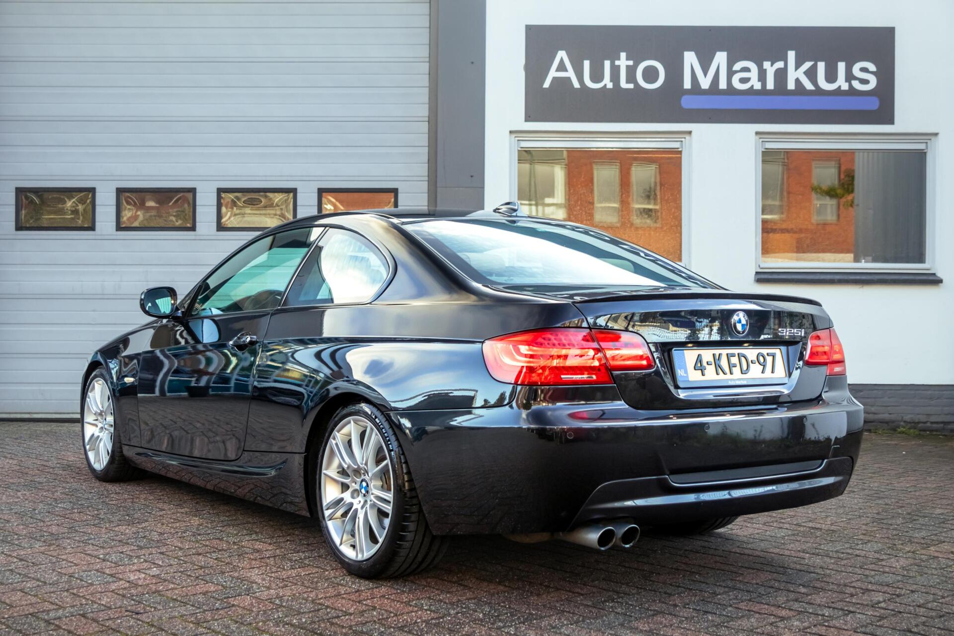 Foto van BMW 325i