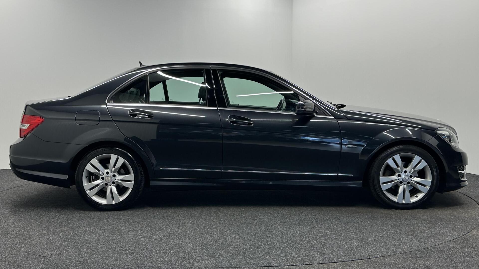 Foto van Mercedes-Benz C 180