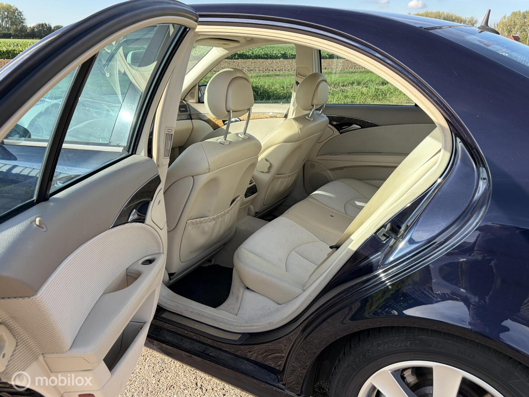Foto van Mercedes-Benz E 240