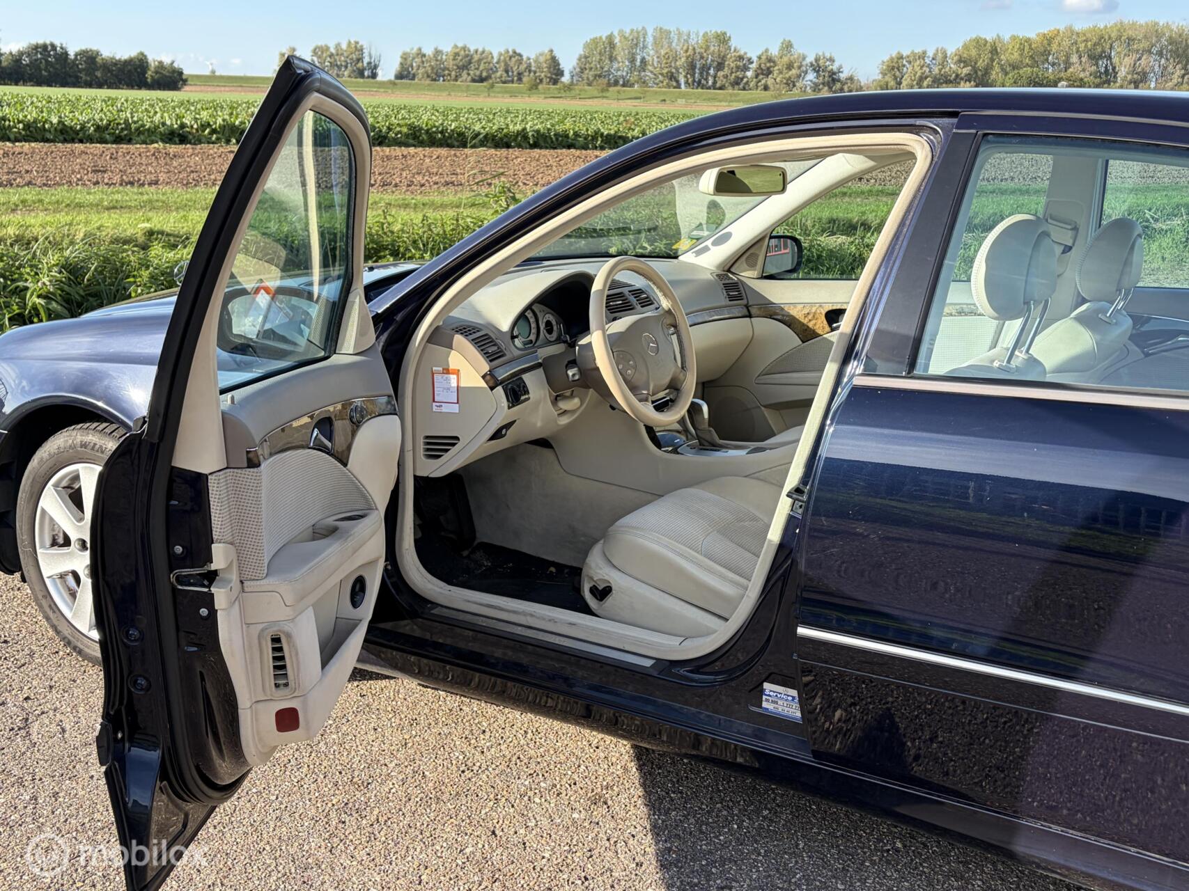 Foto van Mercedes-Benz E 240