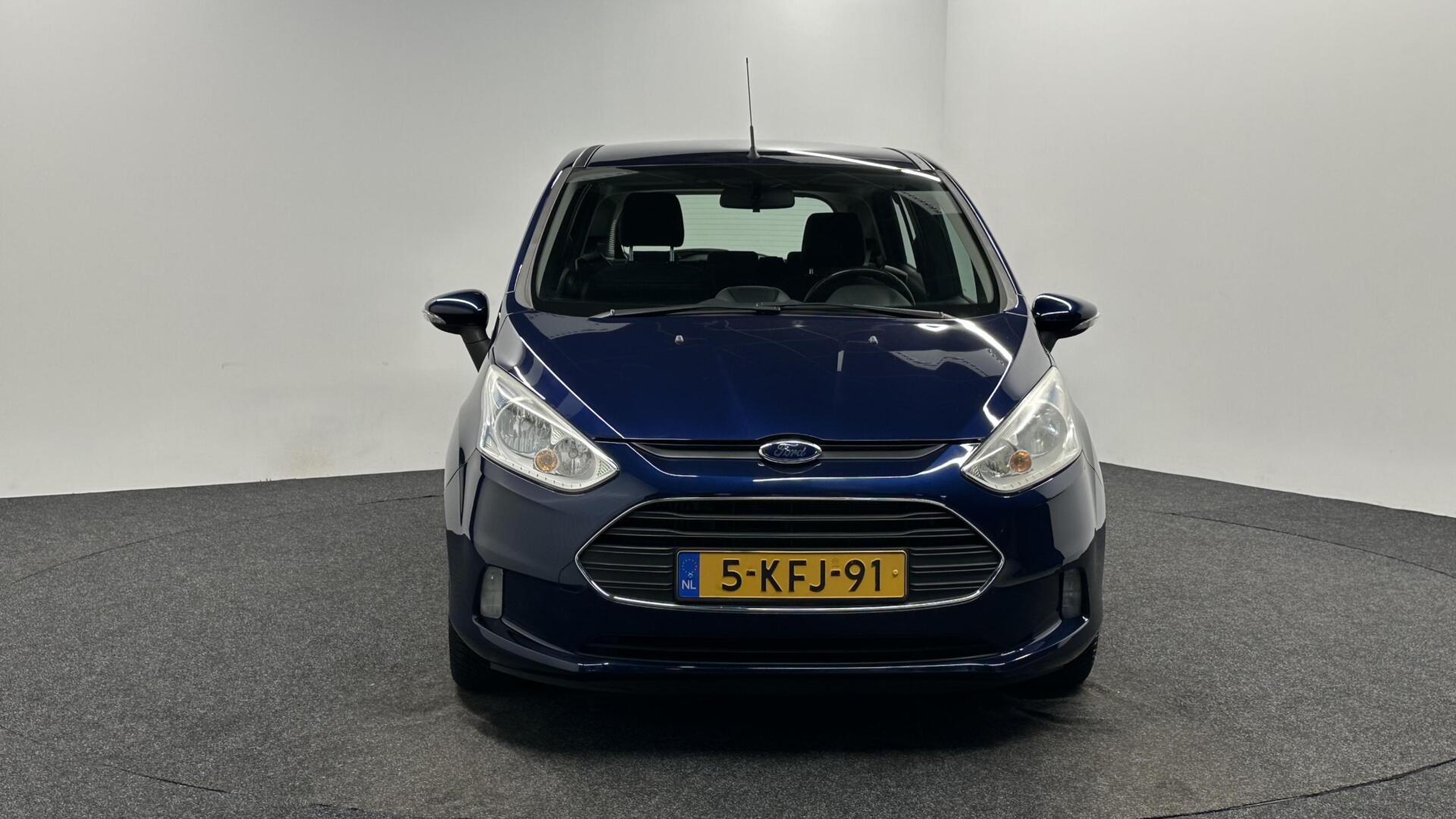 Foto van Ford B-max