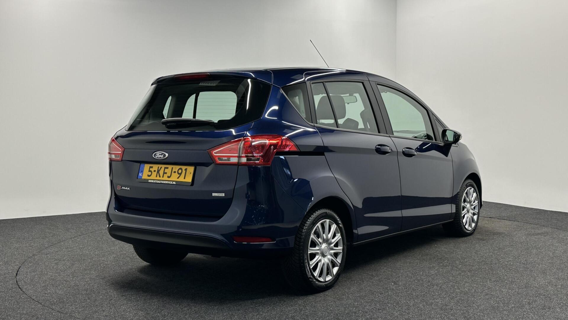 Foto van Ford B-max