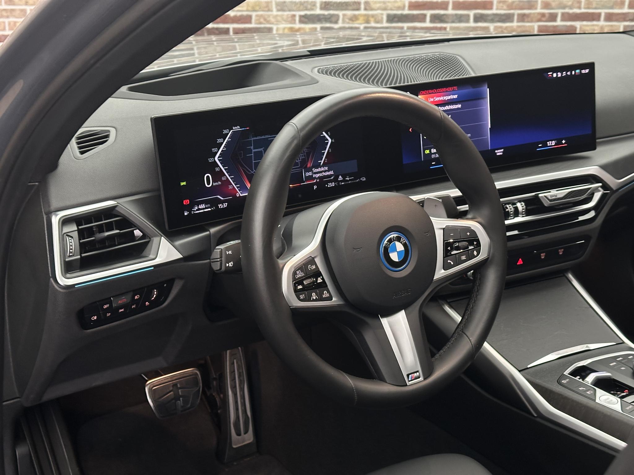 Foto van BMW 330e