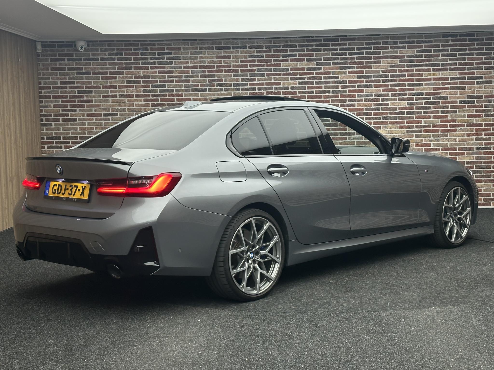 Foto van BMW 330e