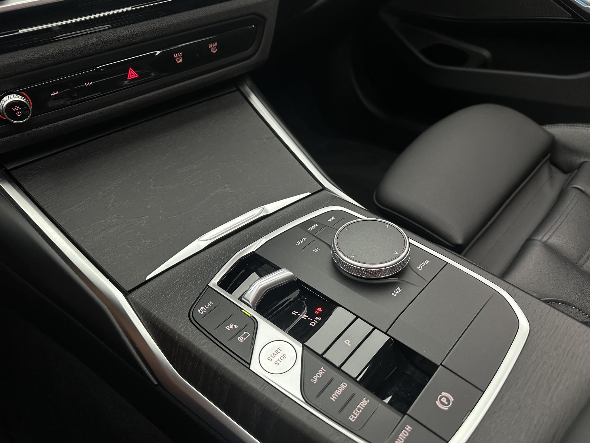 Foto van BMW 330e