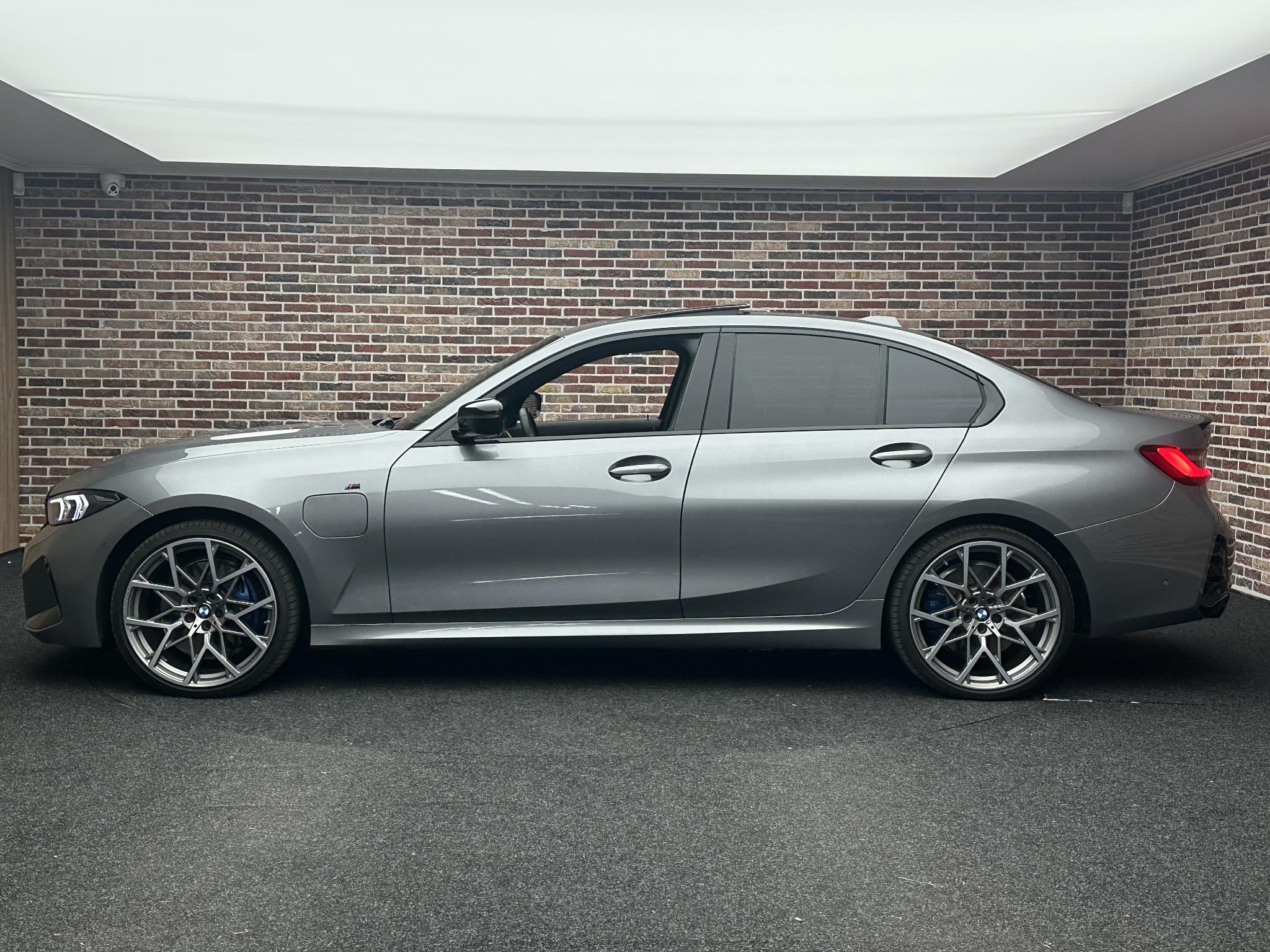Foto van BMW 330e