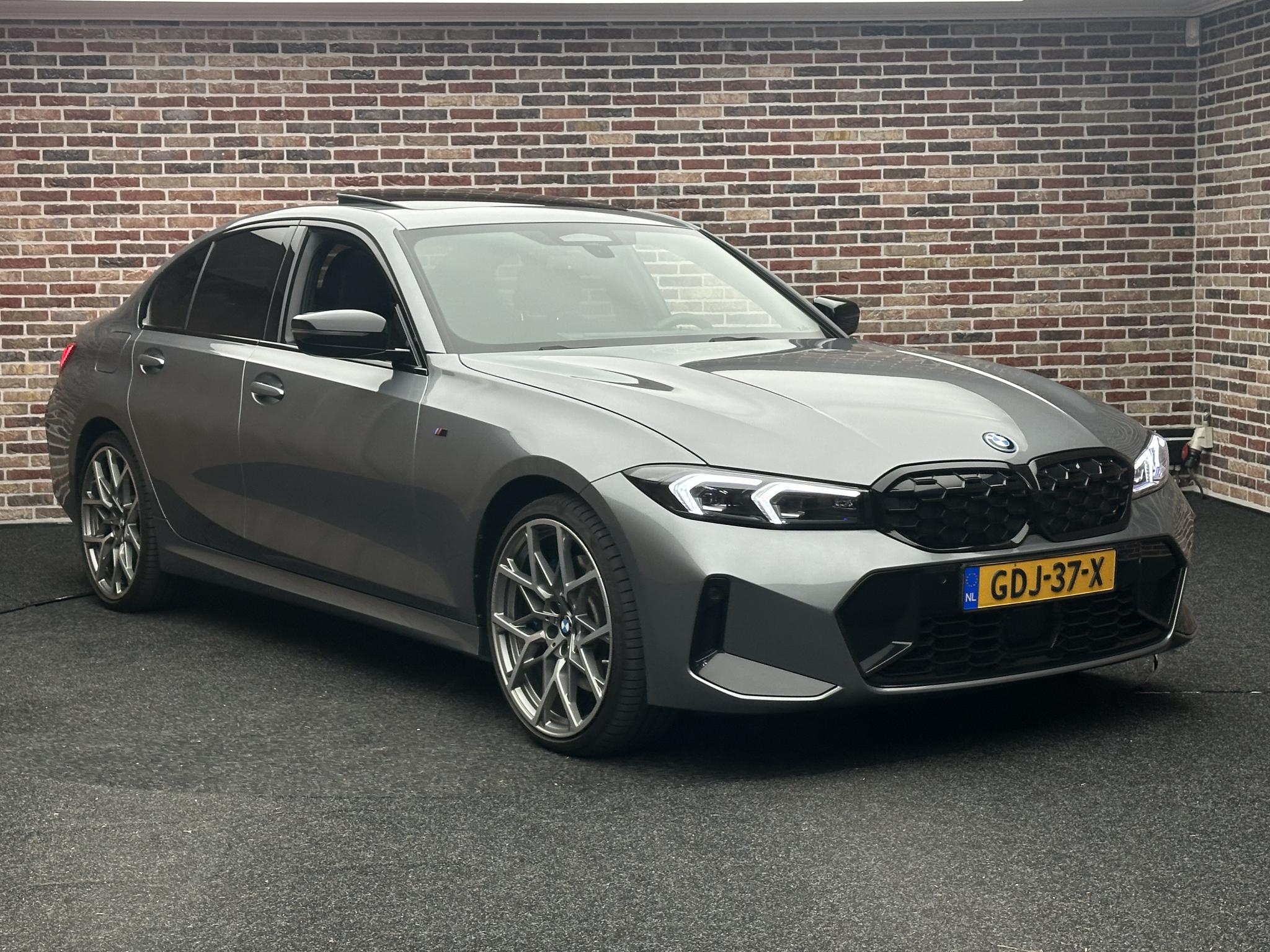 Foto van BMW 330e