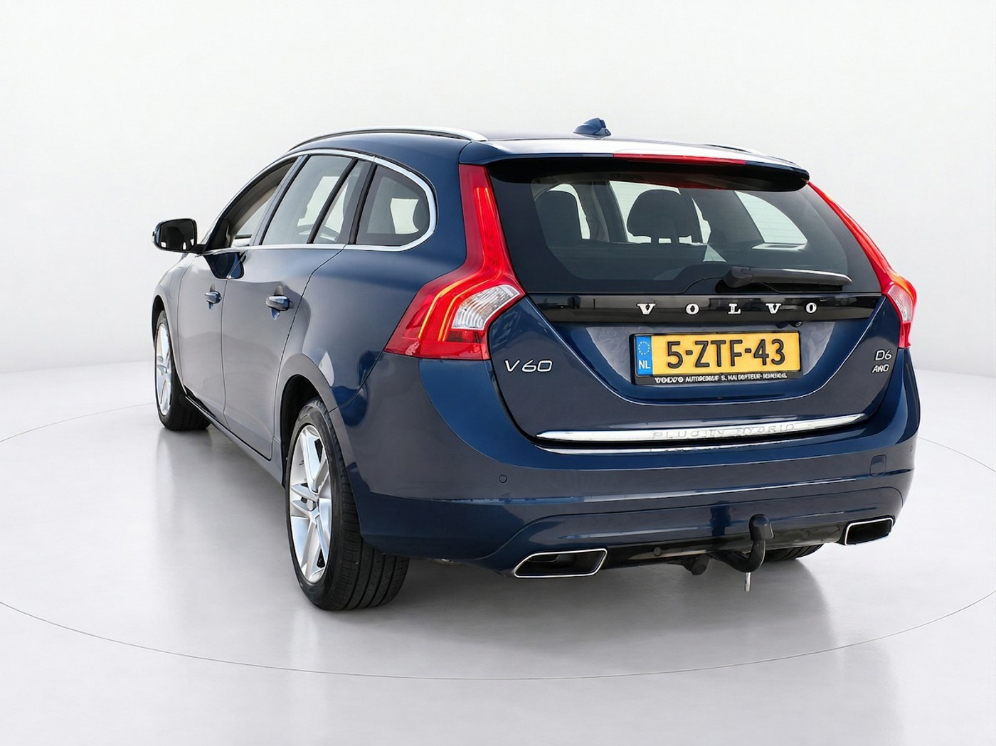 Foto van Volvo V60 Plug In Hybrid
