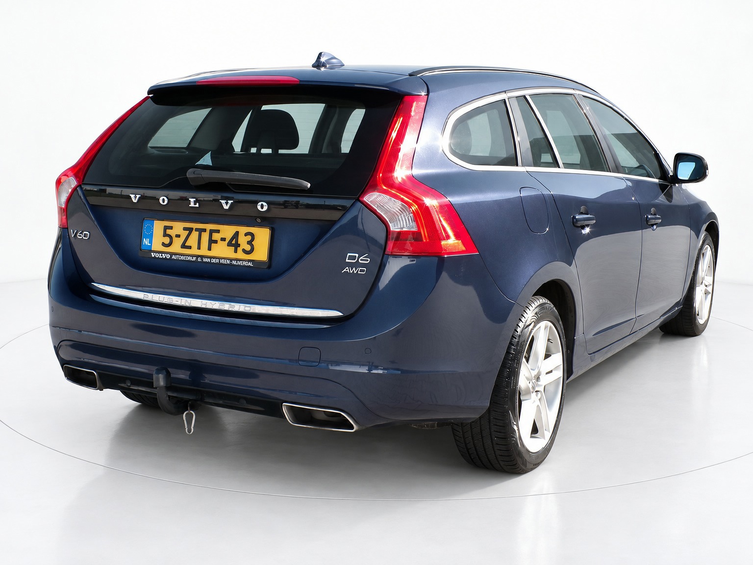 Foto van Volvo V60 Plug In Hybrid
