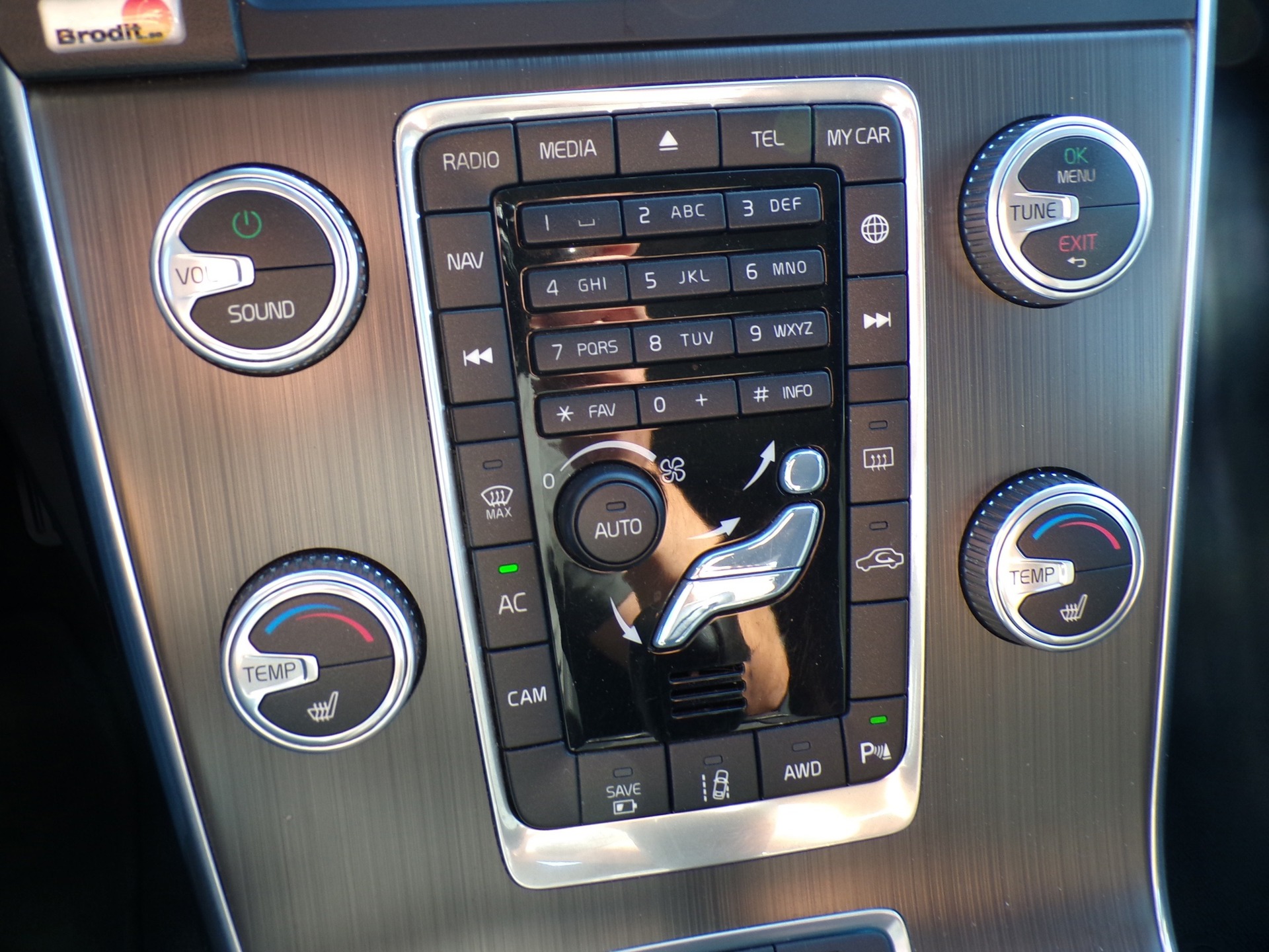 Foto van Volvo V60 Plug In Hybrid