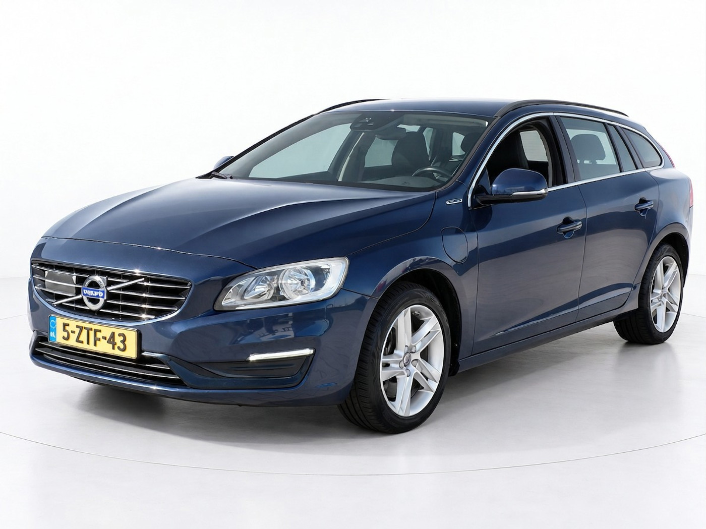 Foto van Volvo V60 Plug In Hybrid
