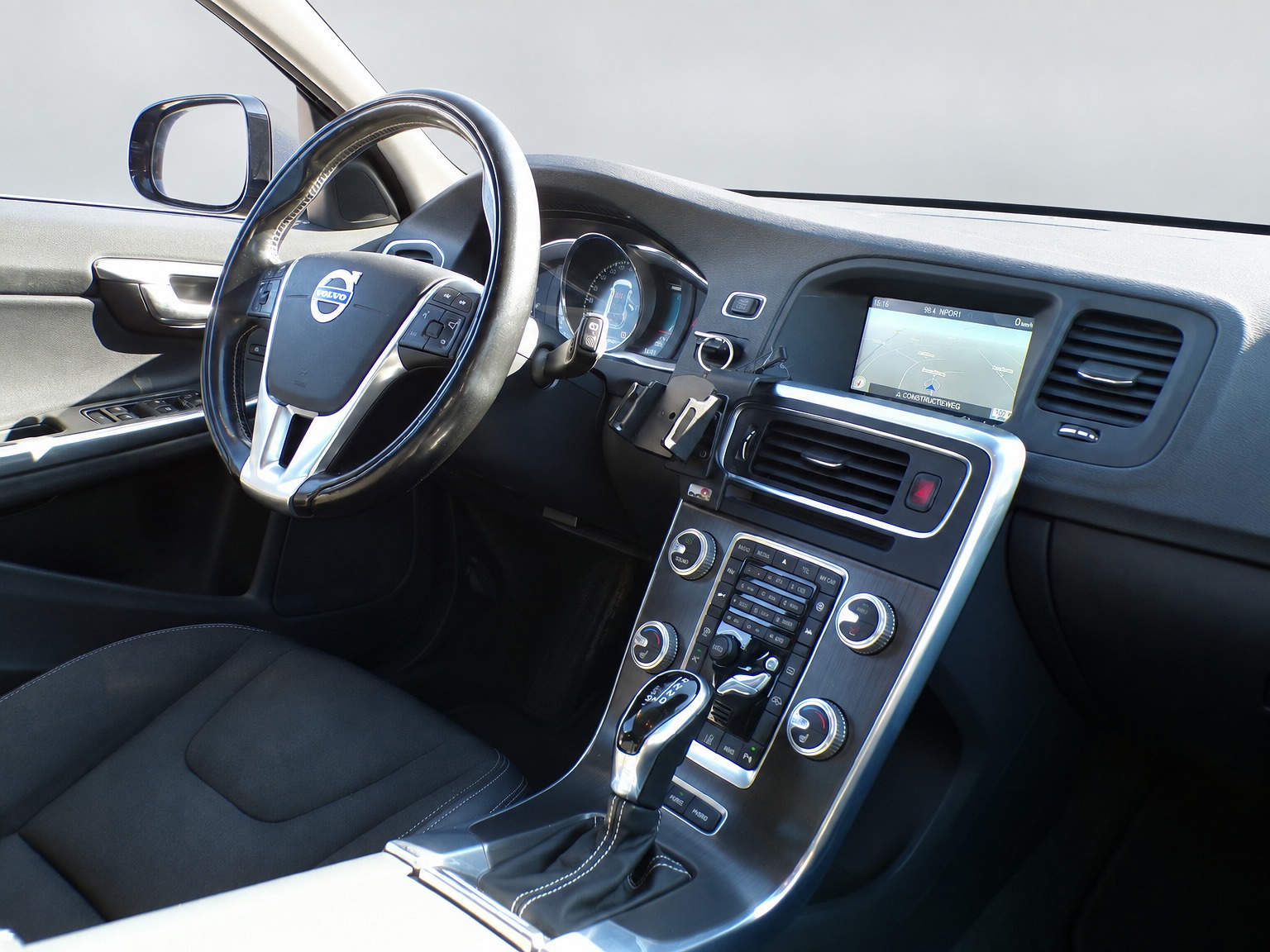 Foto van Volvo V60 Plug In Hybrid