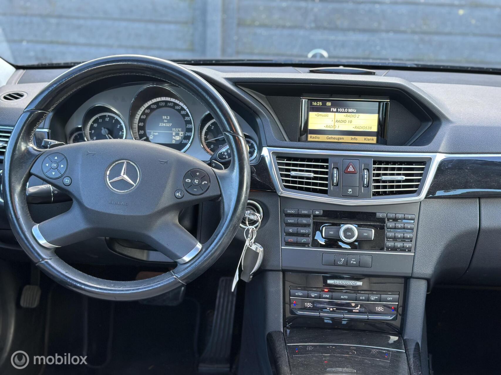 Foto van Mercedes-Benz E 350 CDI