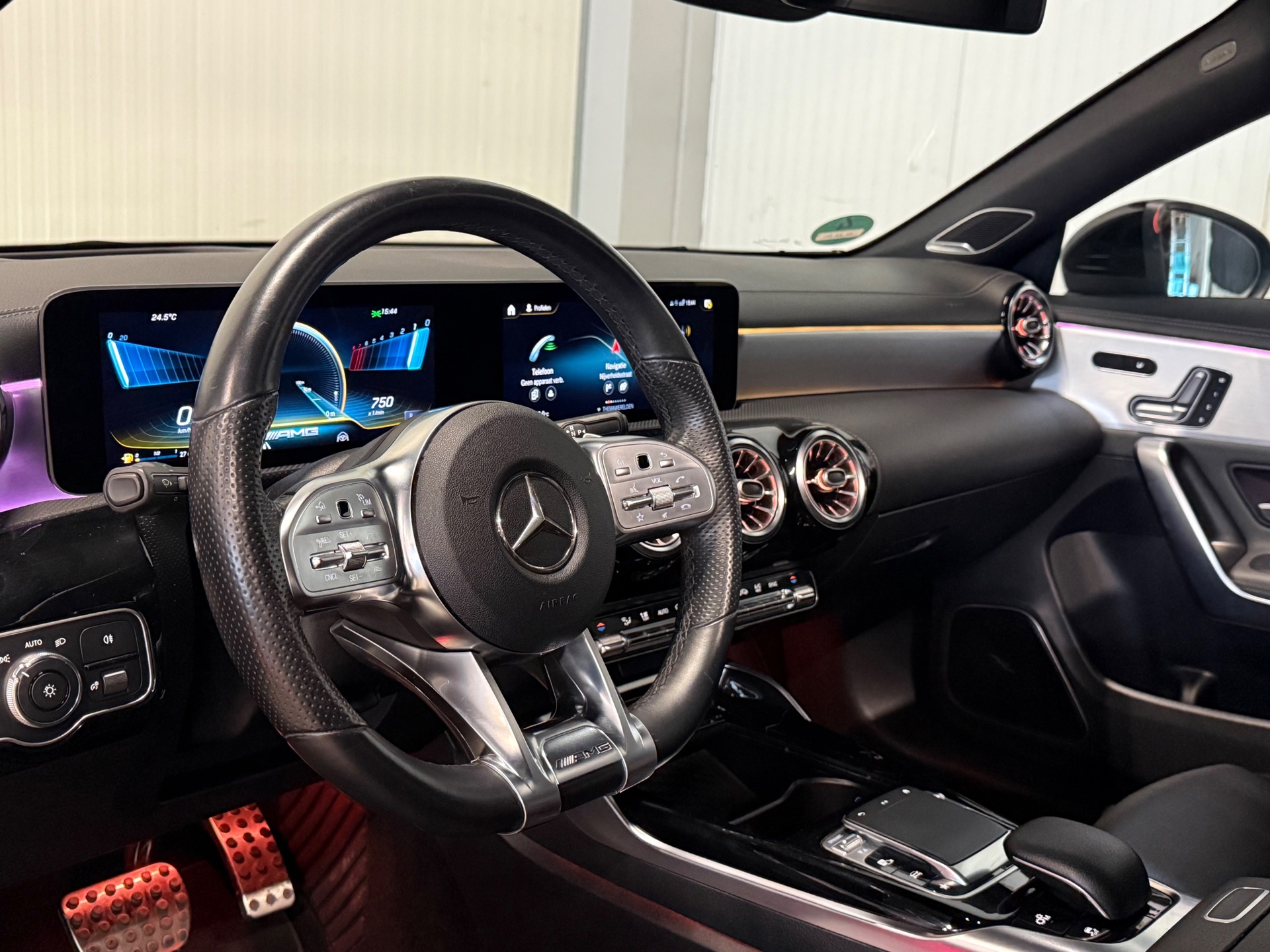 Foto van Mercedes-Benz AMG Cla 35