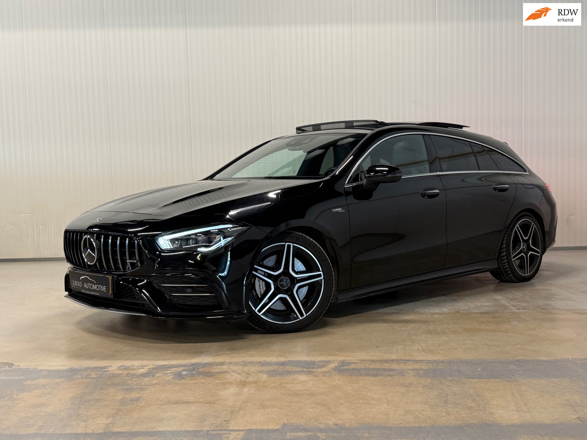 Mercedes-Benz AMG Cla 35 AMG 35 4MATIC Premium Plus| PANO| HEADUP 2020 - voorkant