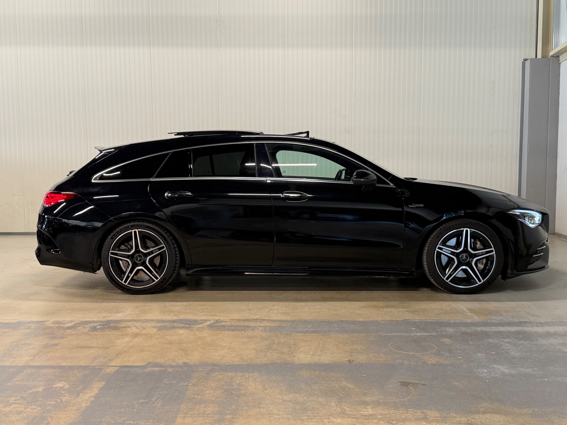 Foto van Mercedes-Benz AMG Cla 35