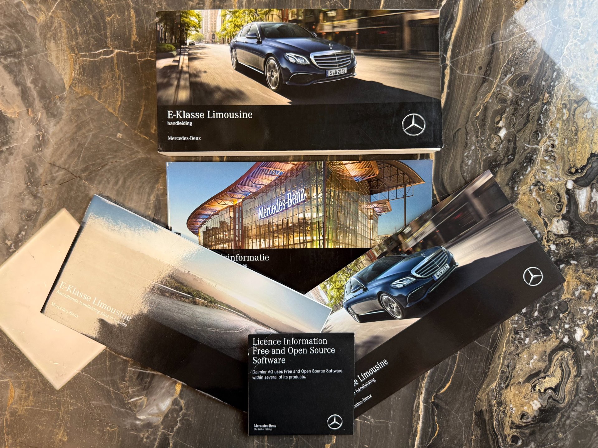 Foto van Mercedes-Benz E 350 E
