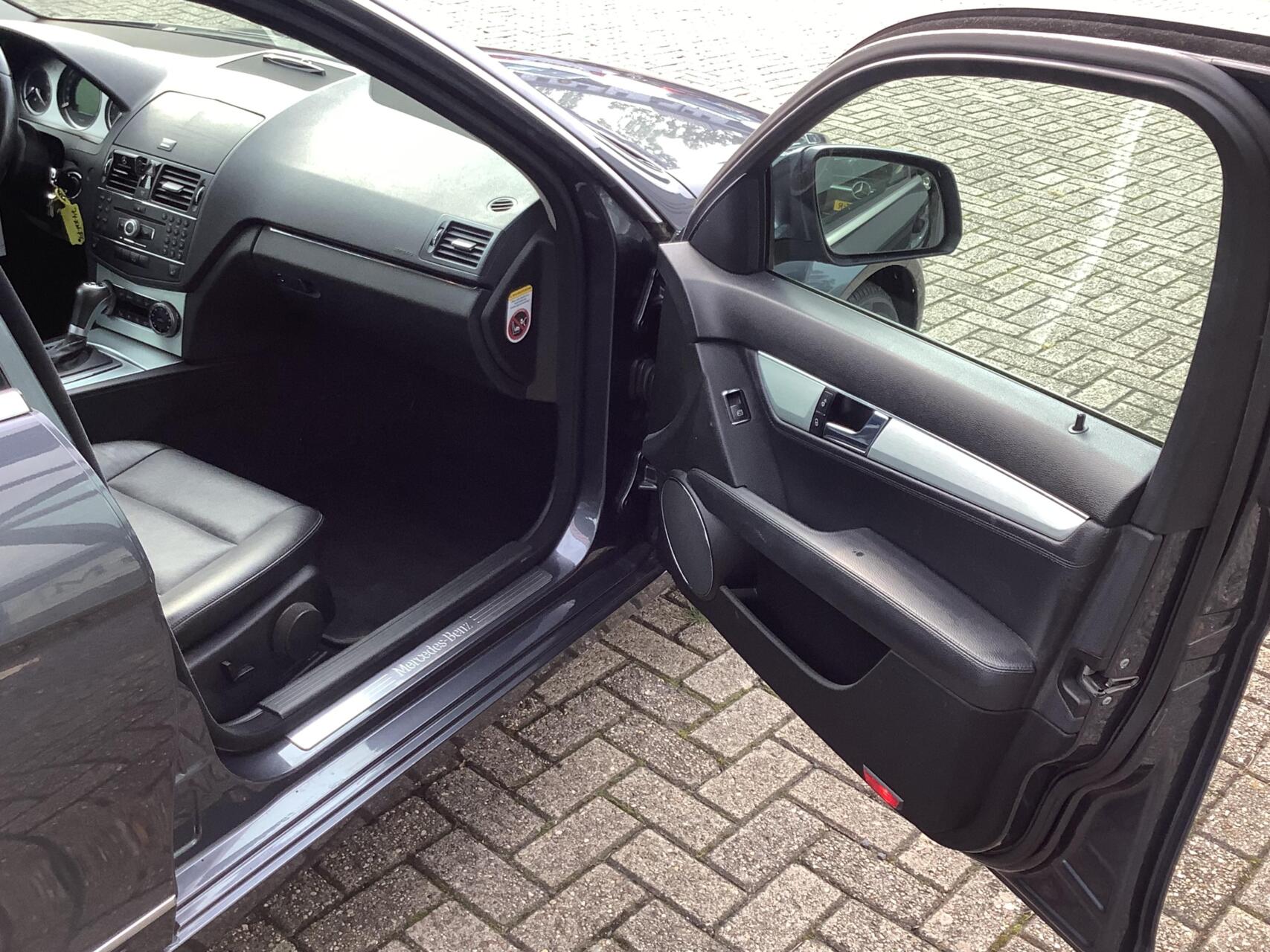 Foto van Mercedes-Benz C 280