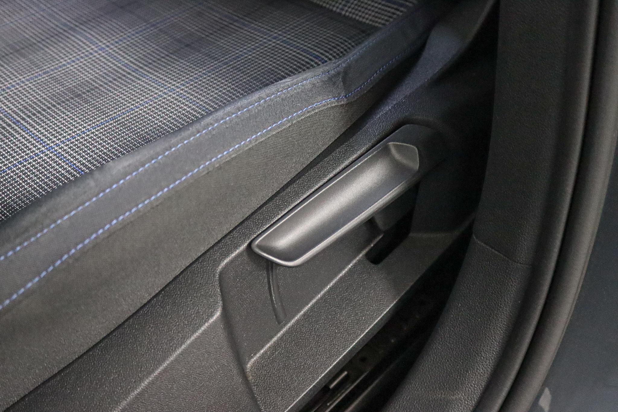 Foto van Volkswagen Golf GTE