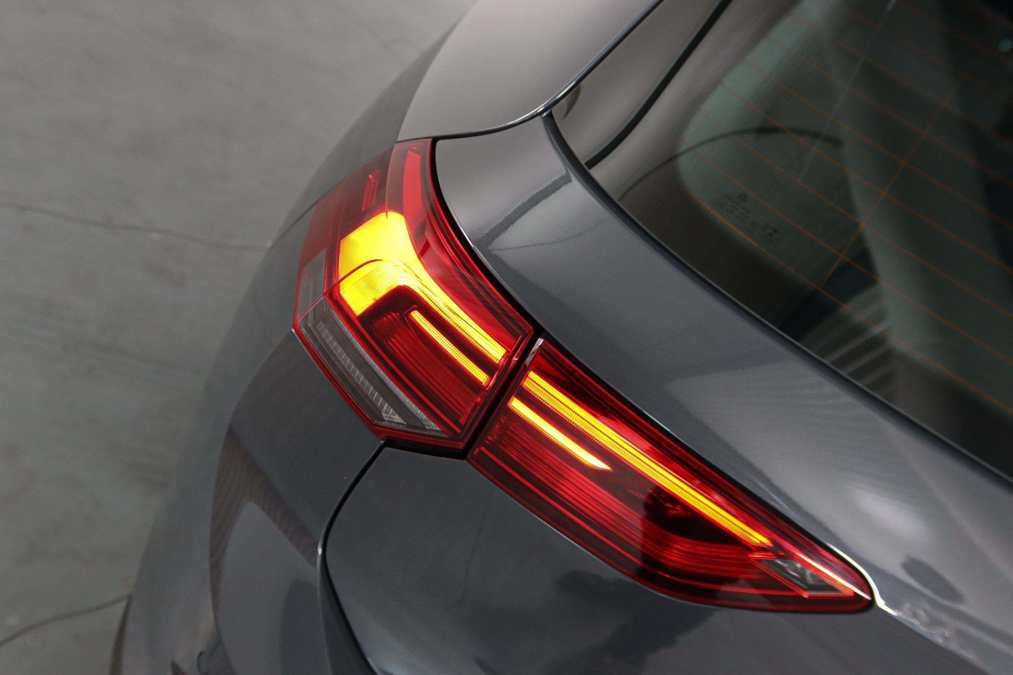 Foto van Volkswagen Golf GTE
