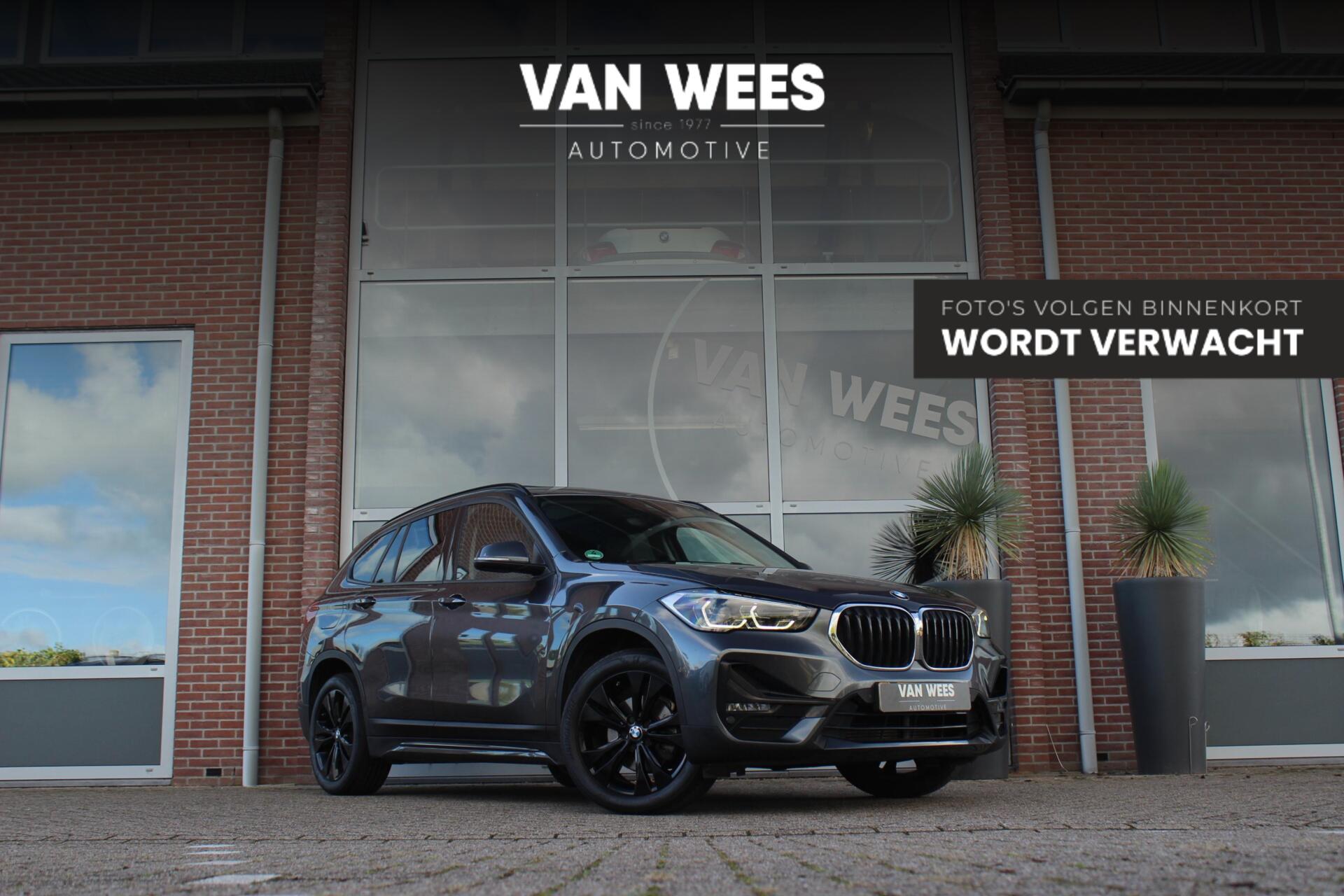 BMW X1 Sdrive18i sDrive18i Business Edition Plus | Sport Line | 1e eigenaar | Origineel NL | Head-up | Panoramadak | Sportstoelen | Camera | Navigatie Plus | DAB | LED adaptief | Parkeerassistent 2021 - voorkant