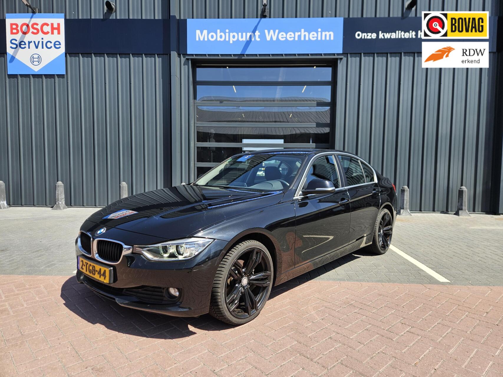 BMW 316i 316i High Executive 2014 - voorkant